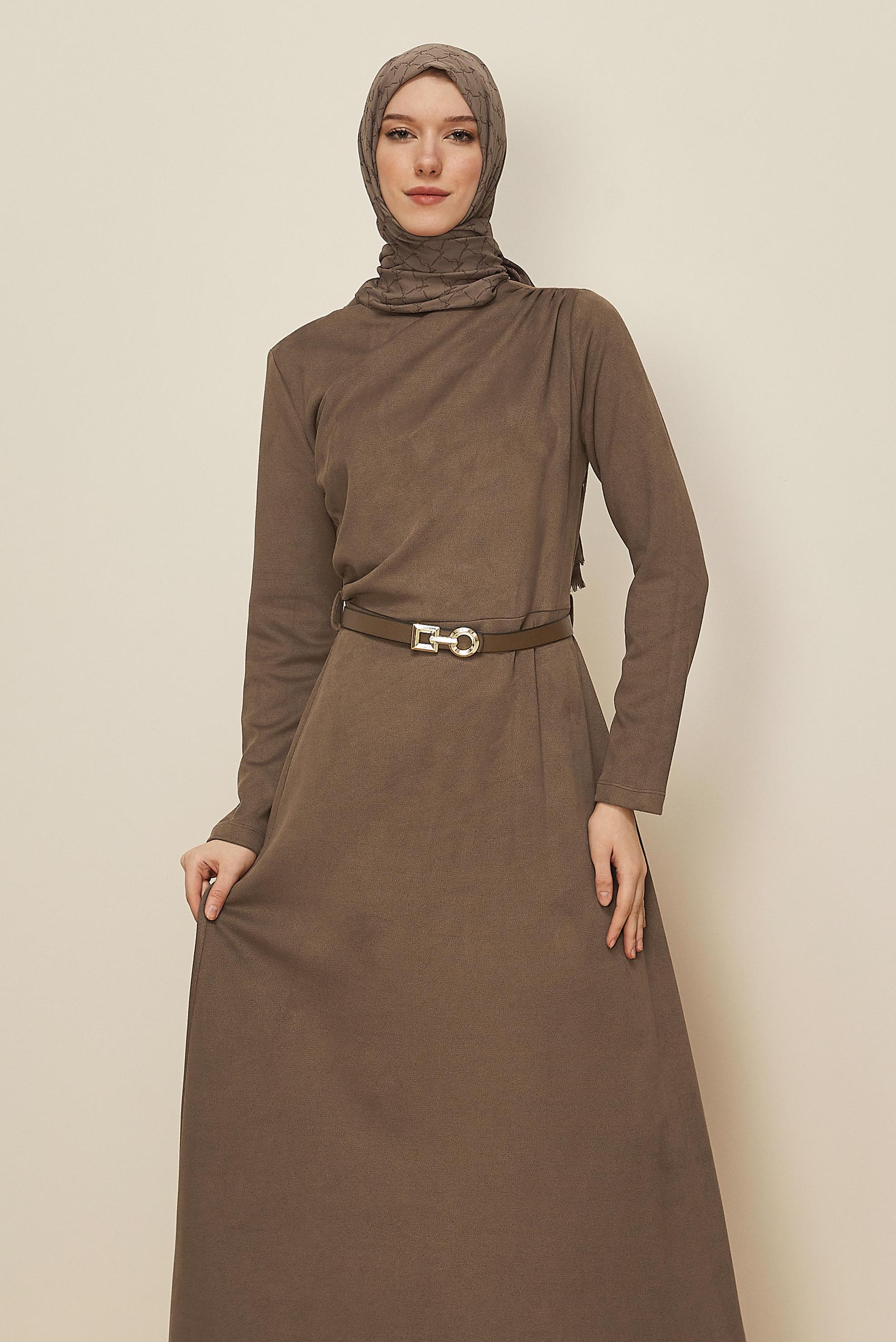 Tesettür giyim VİZON KEMERLİ SÜET ELBİSE 46204