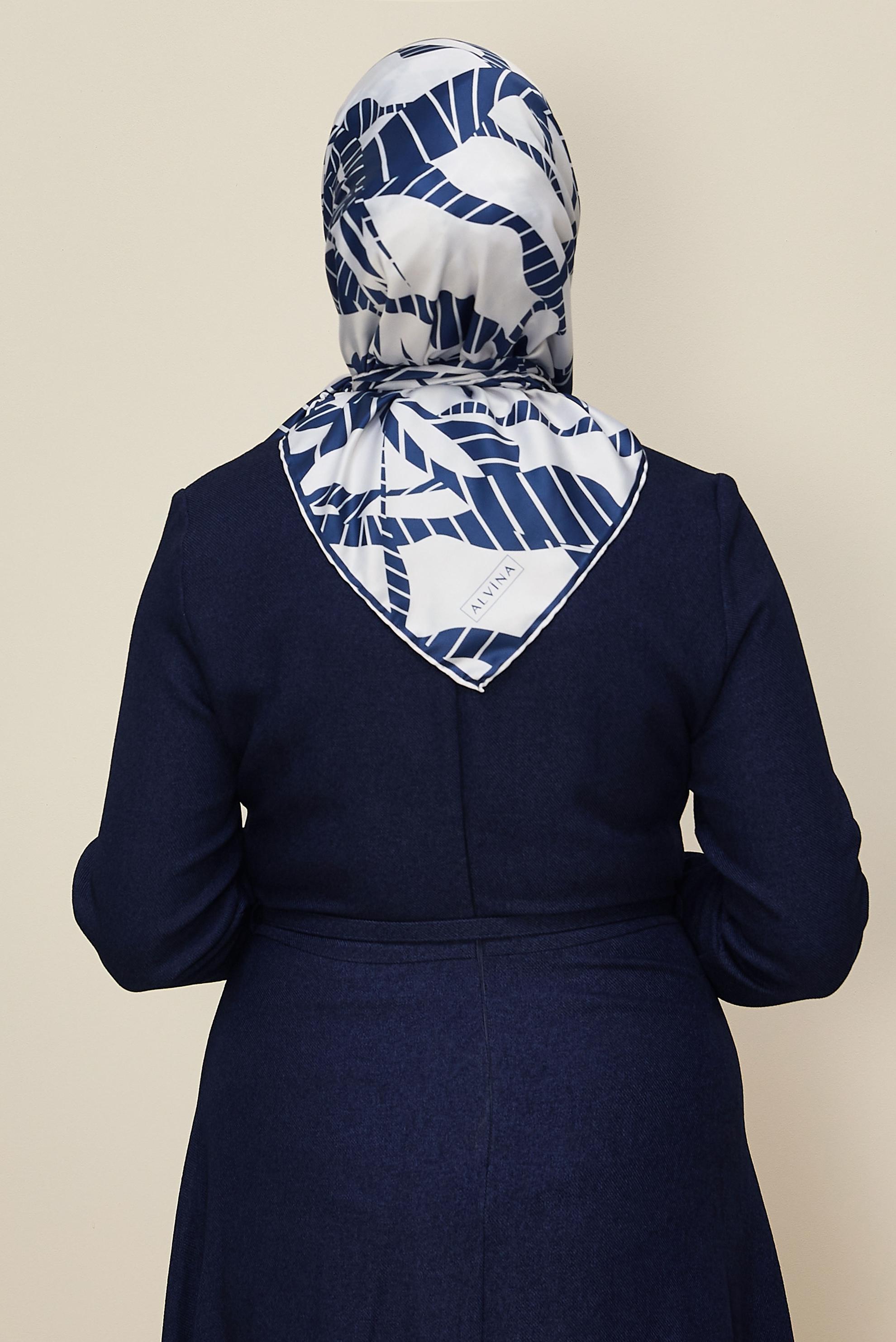 Tesettür giyim LACİVERT ALVİNA DESENLİ EŞARP 11023