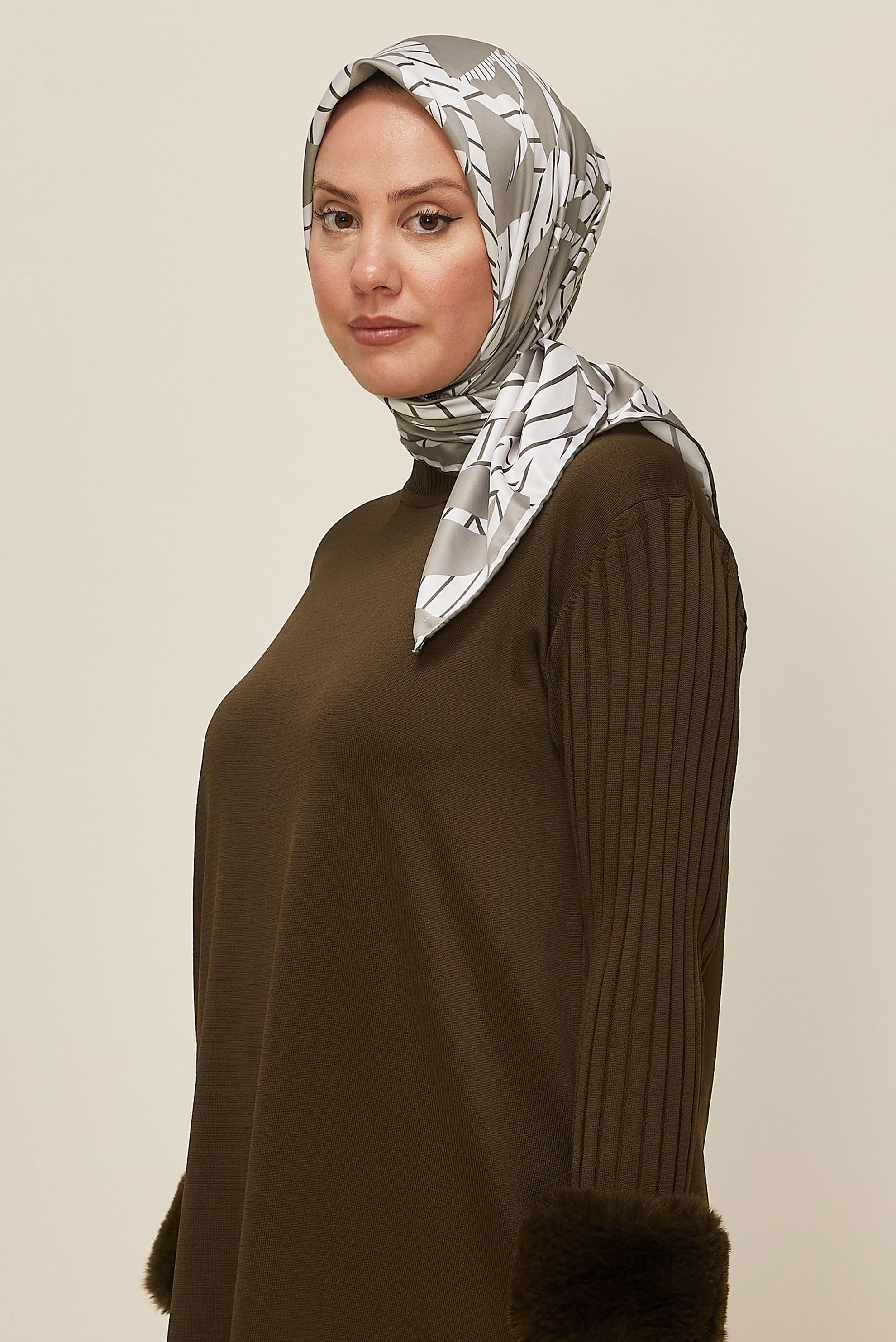 Tesettür giyim VİZON ALVİNA DESENLİ EŞARP 11023