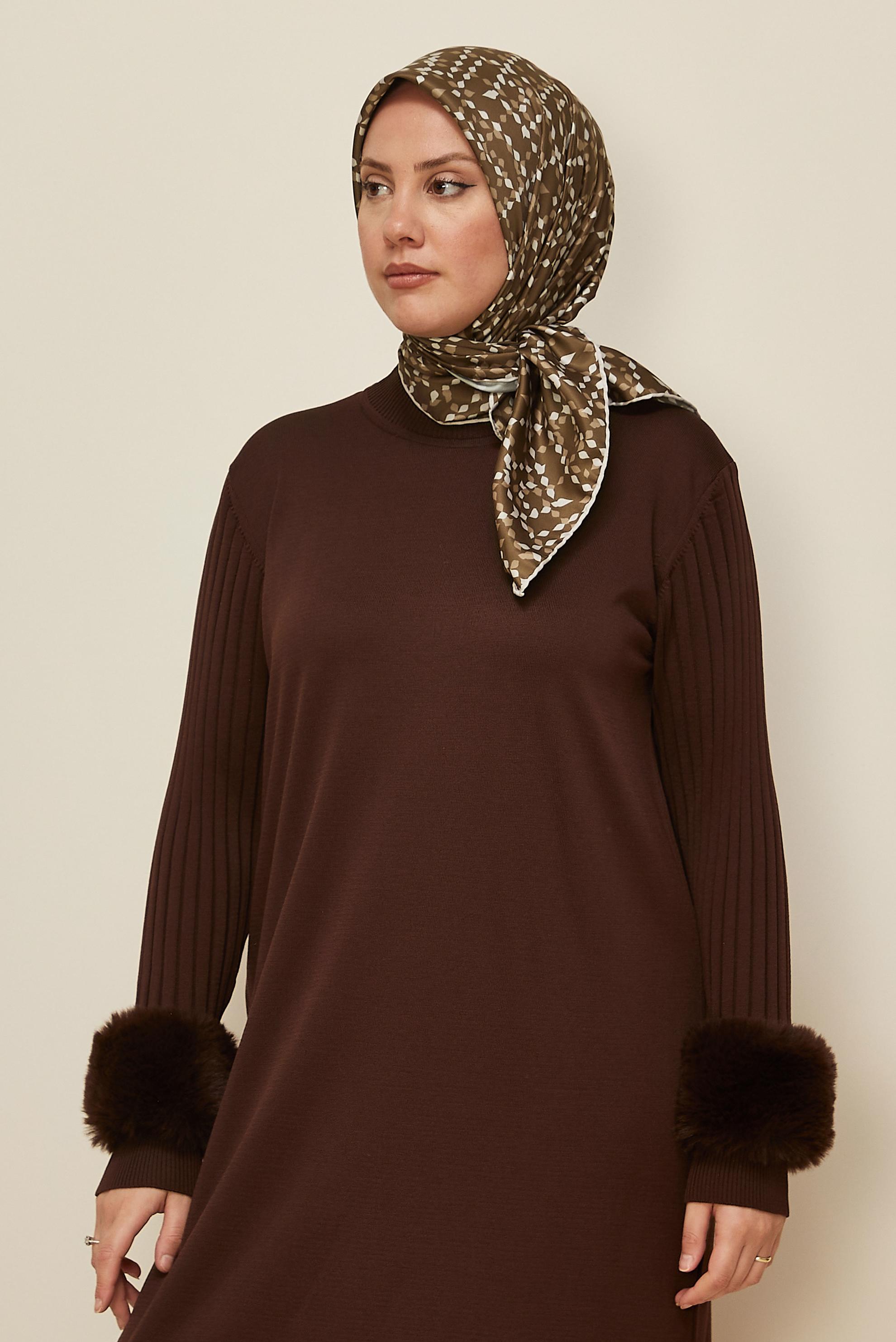 Vêtements hijab BRUN ALVINA ÉCHARPE À MOTIF 11040