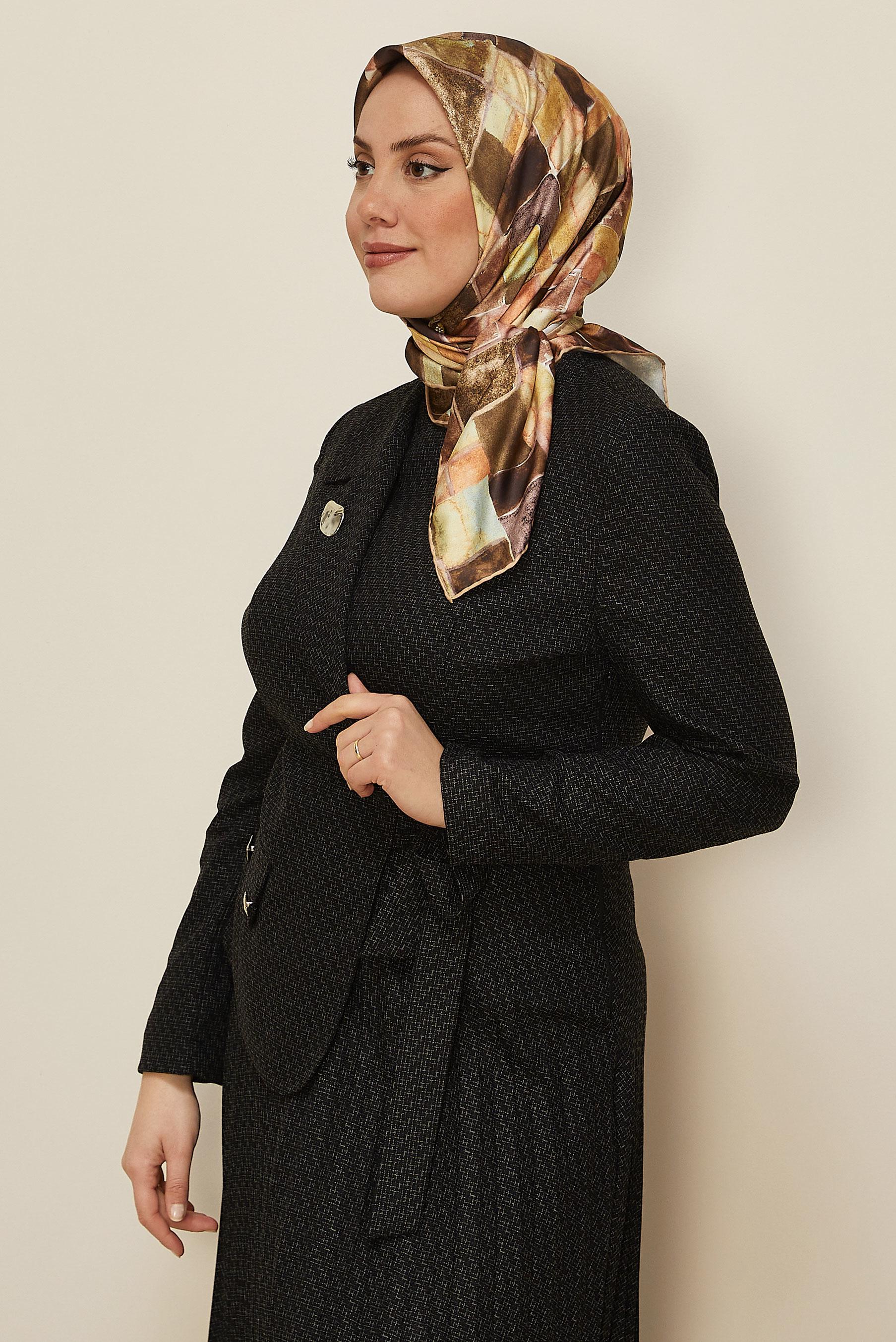 Tesettür giyim BEJ ALVİNA DESENLİ EŞARP 3753