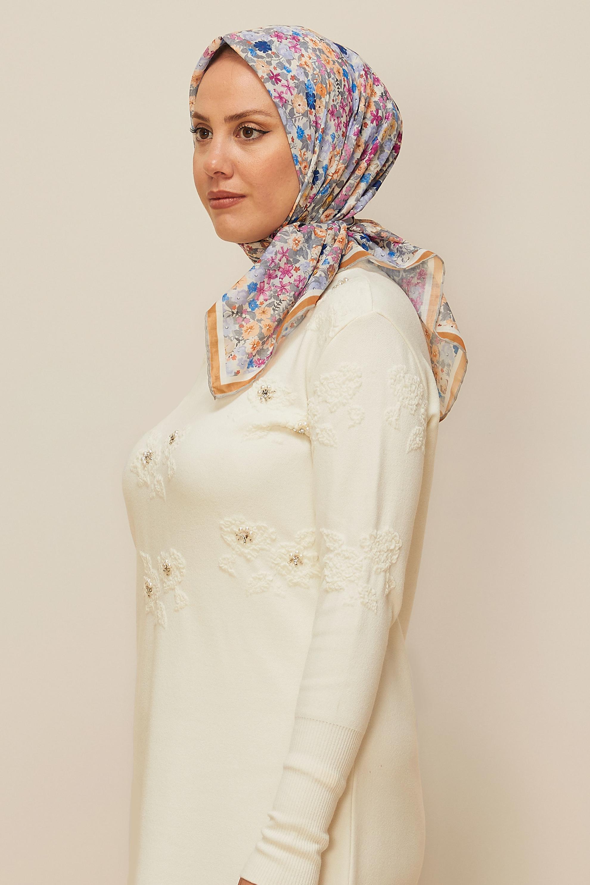 Vêtements hijab BLEU ÉCHARPE ALVINA À MOTIFS FLORAUX 8603