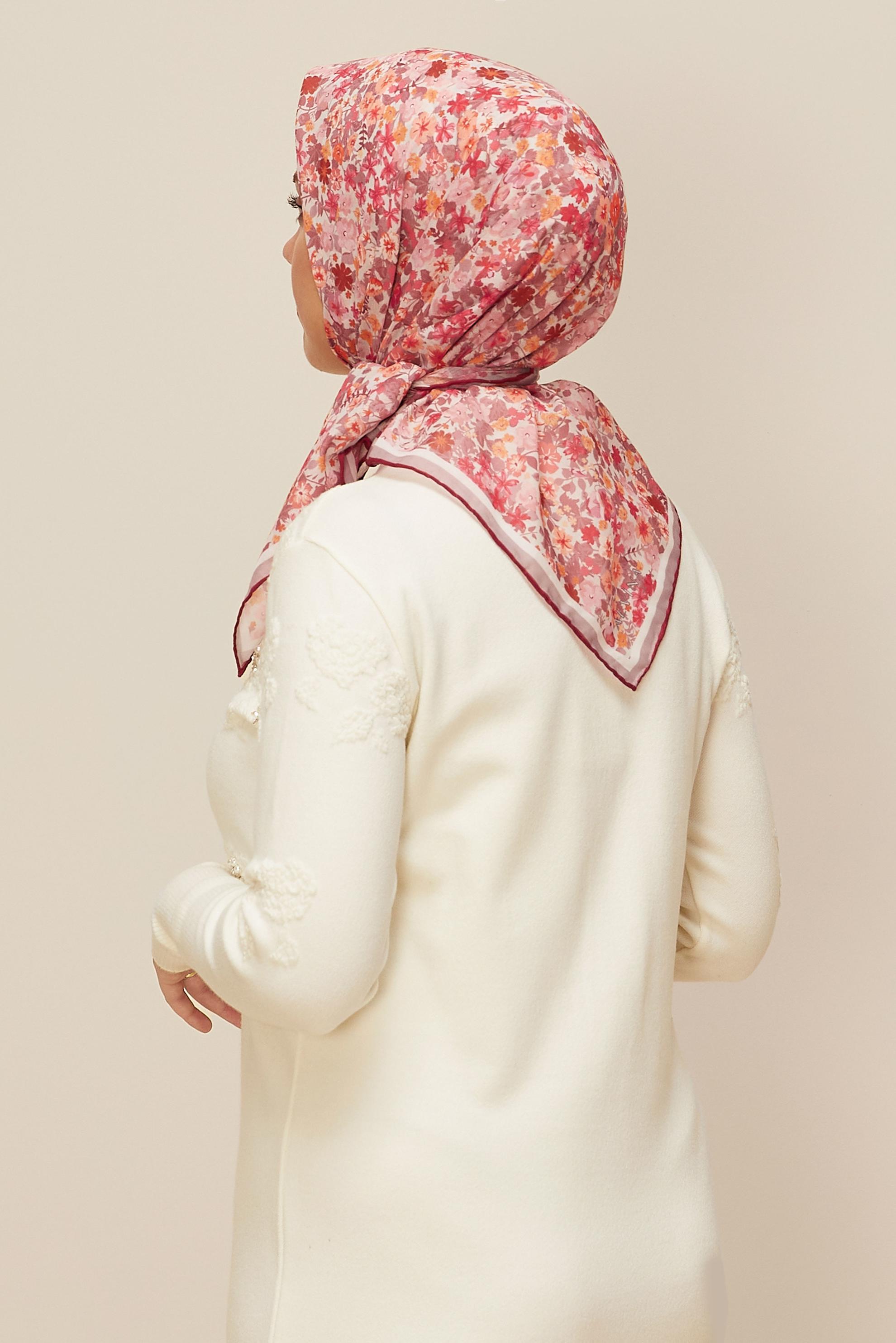 Vêtements hijab BRUN ÉCHARPE ALVINA À MOTIFS FLORAUX 8603