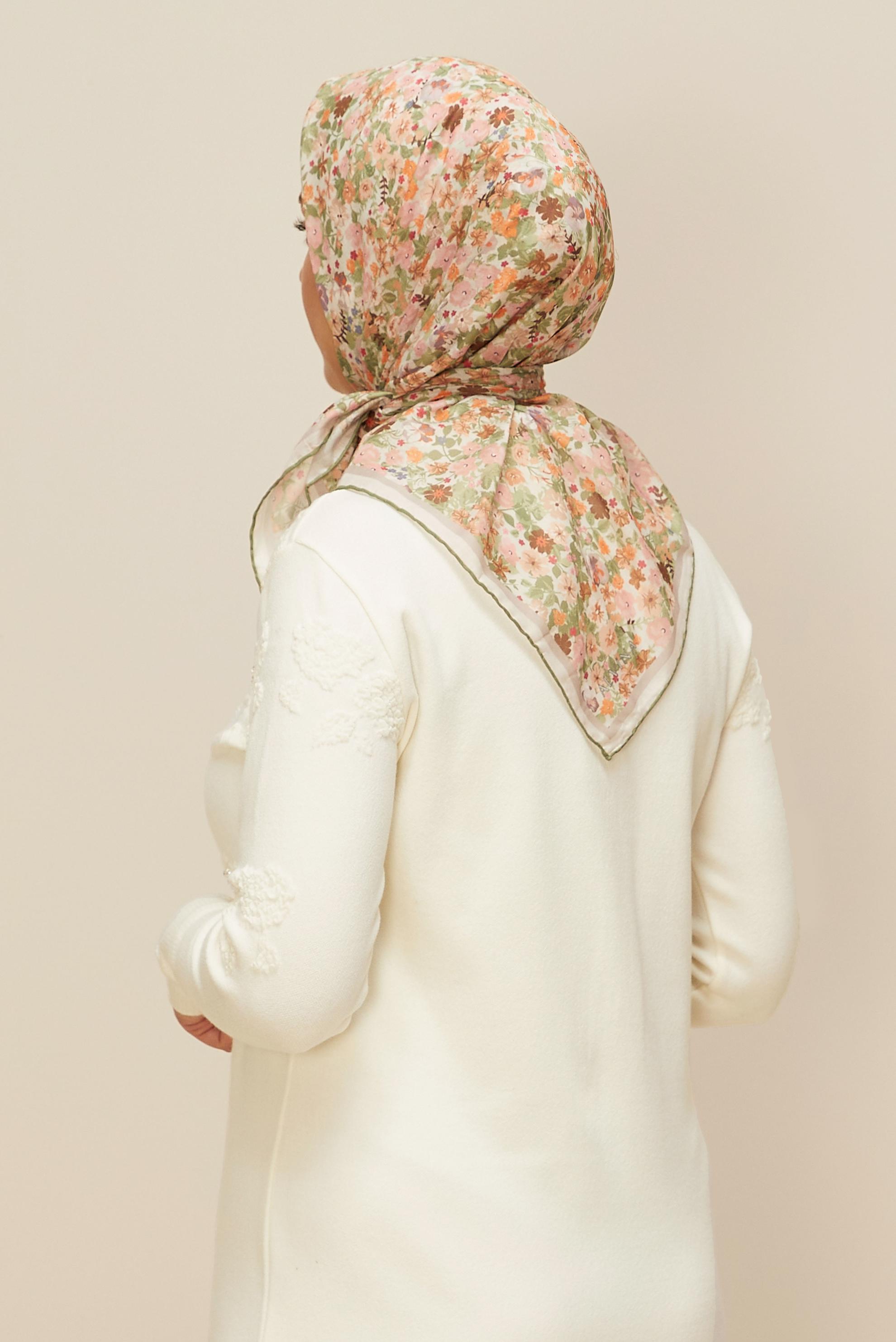 Vêtements hijab KAKI ÉCHARPE ALVINA À MOTIFS FLORAUX 8603