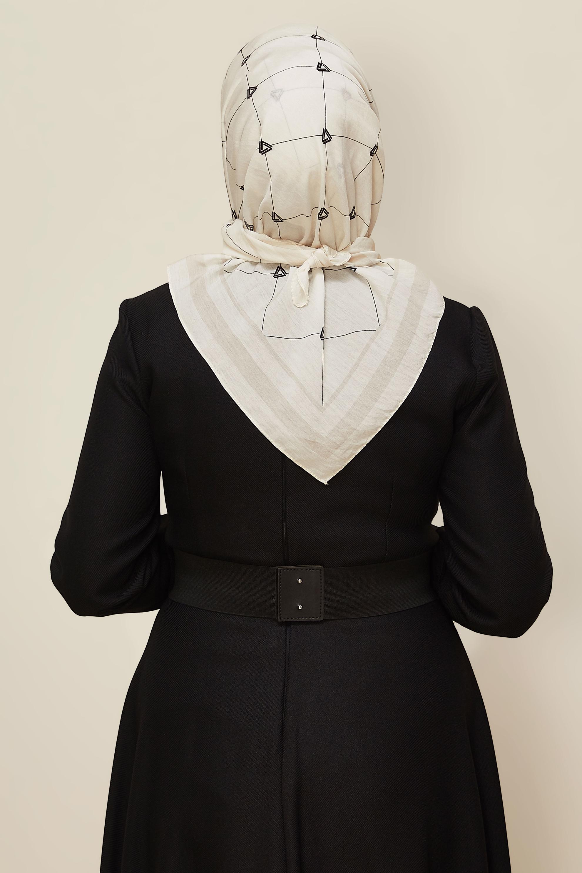 Tesettür giyim BEJ ALVİNA VİSKON EŞARP 8609