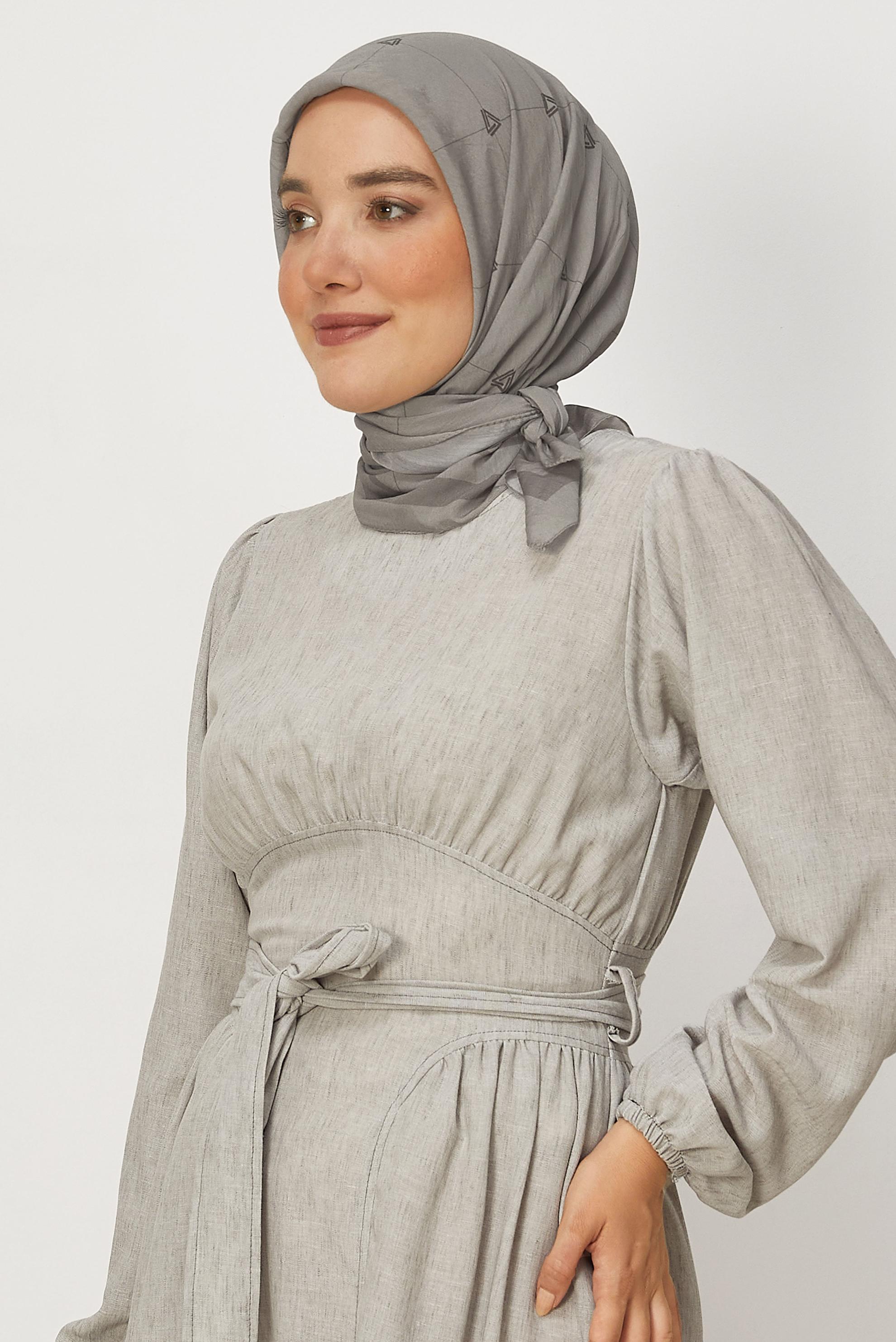 Tesettür giyim BEJ ALVİNA VİSKON EŞARP 8609