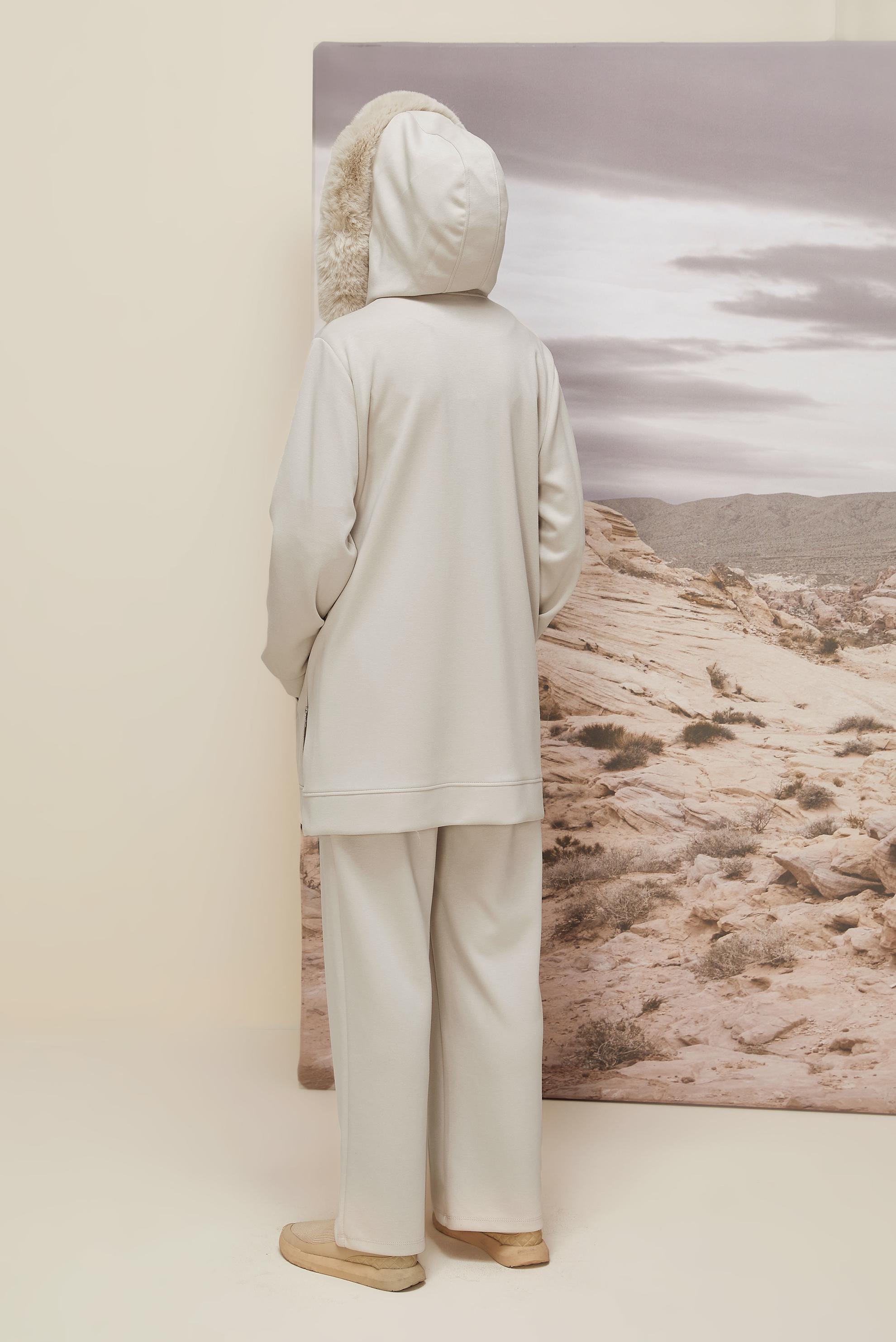 Hijab clothing ECRU FUR DETAILED TRACKSUIT SET 45207