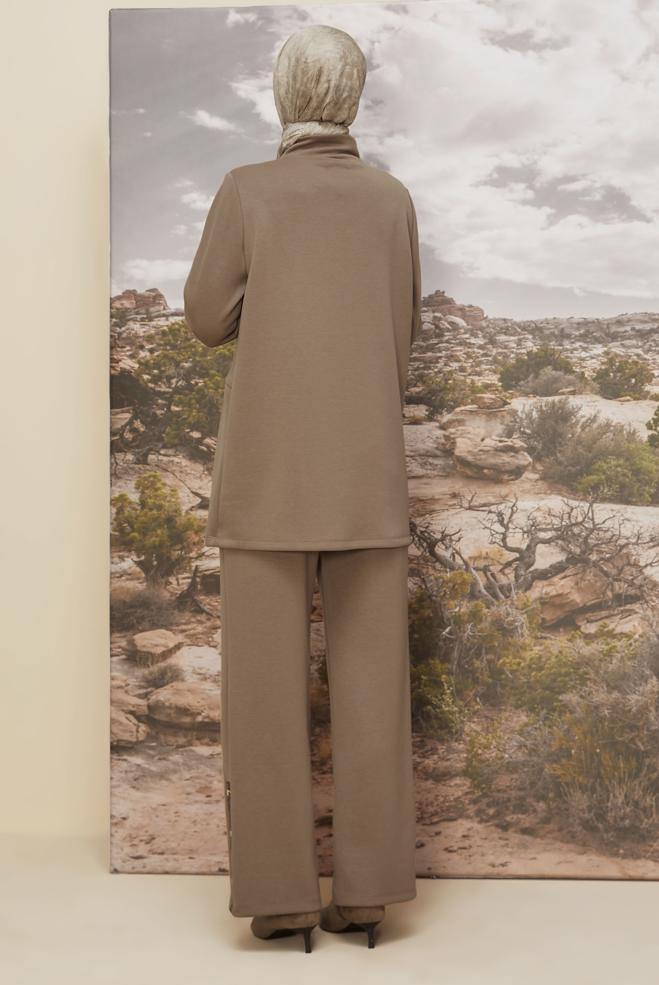 Vêtements hijab SABLE ENSEMBLE DE SURVÊTEMENT DÉTAILLÉ À PAILLETTES 45912 - ALVİNA