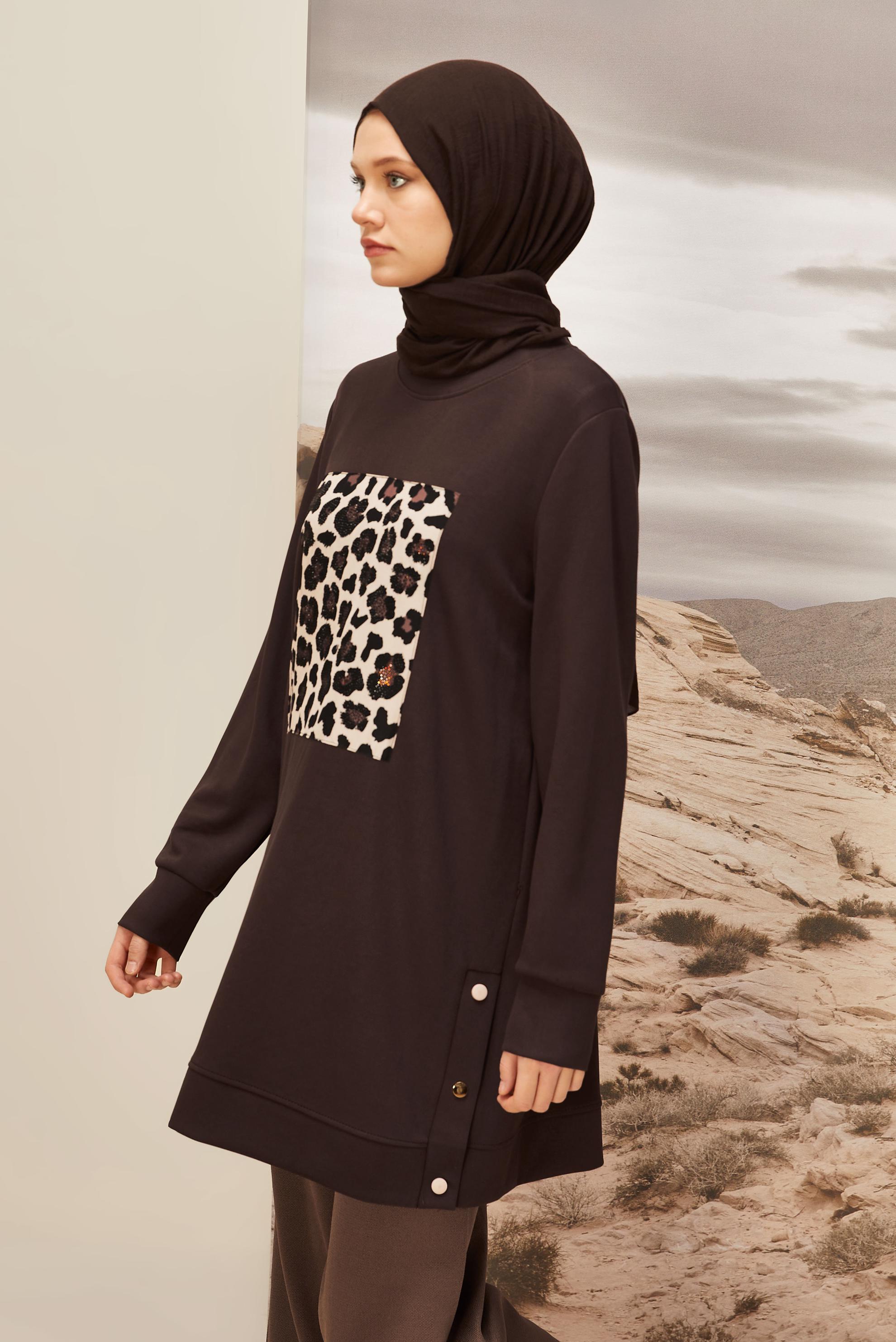 Vêtements hijab BRUN TUNIQUE DE SURVÊTEMENT IMPRIMÉE LÉOPARD 45921