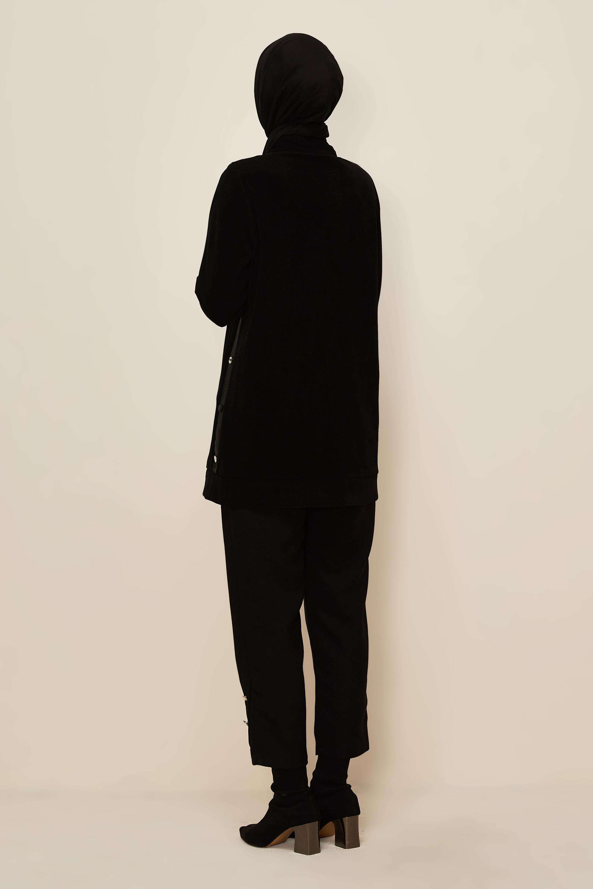 Tesettür giyim SİYAH DİK YAKA EŞOFMAN TUNİK 45976-1