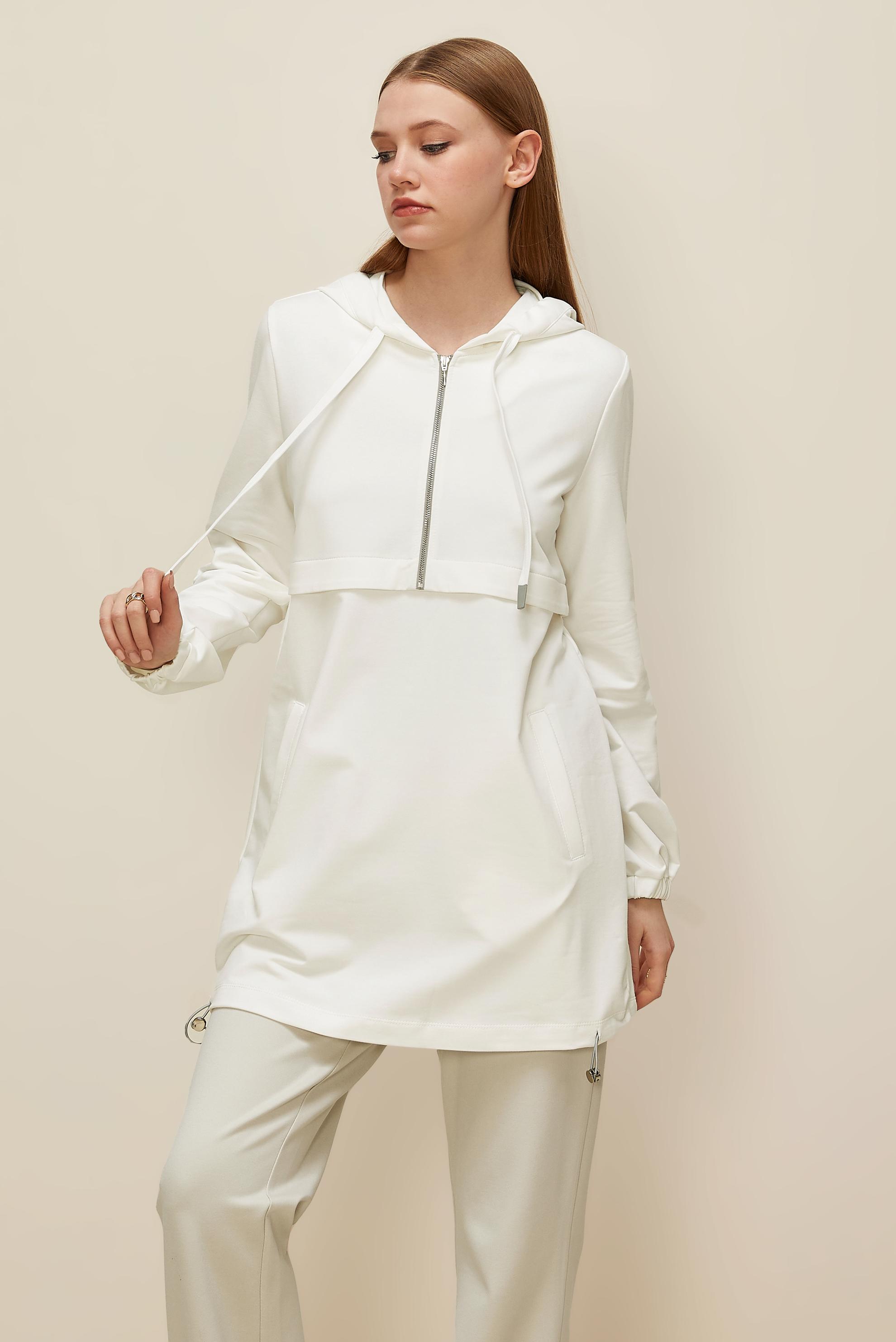 Tesettür giyim BEYAZ KAPÜŞONLU EŞOFMAN TUNİK 45978