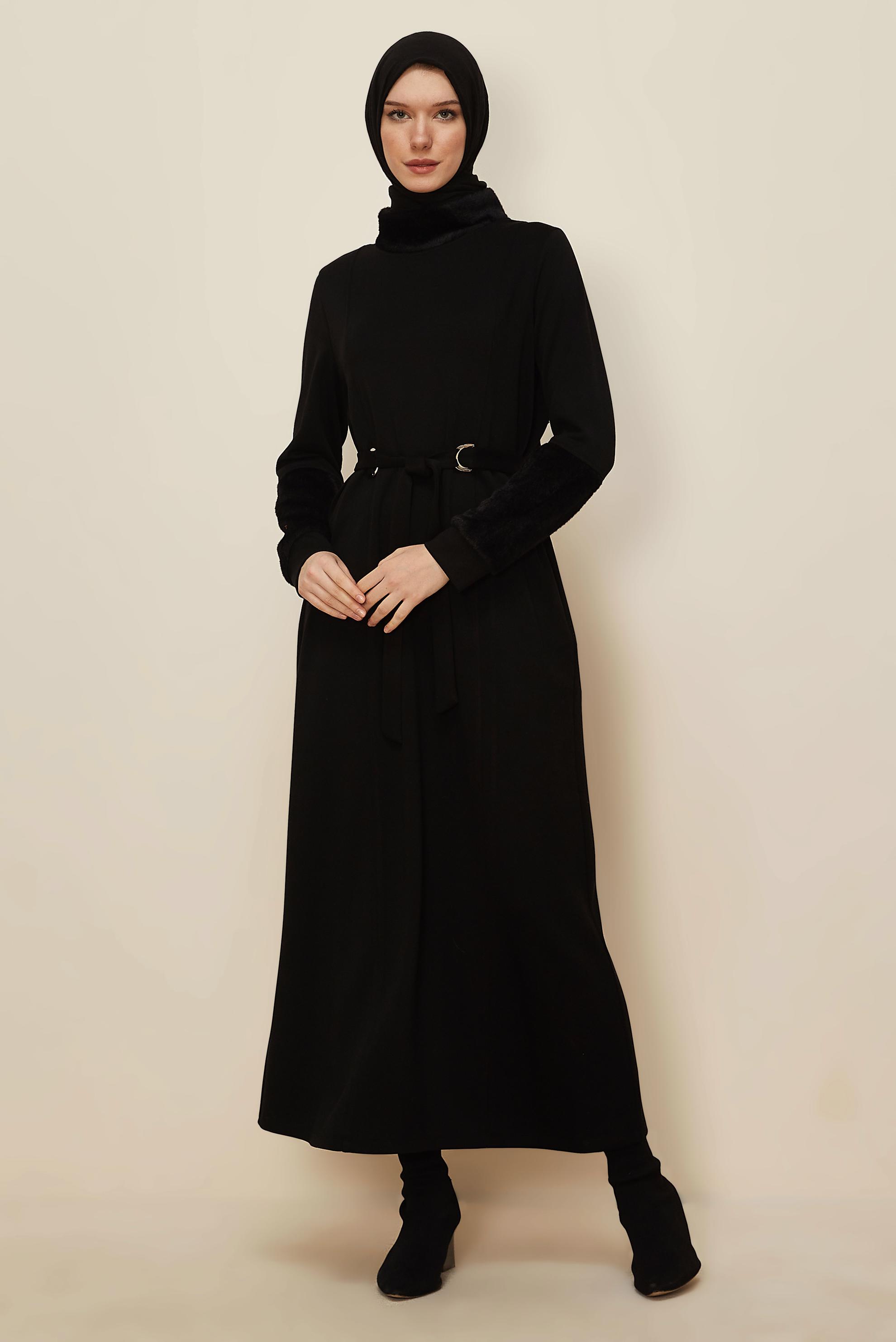 Tesettür giyim SİYAH SÜNİ KÜRK DETAYLI EŞOFMAN ELBİSE 45994