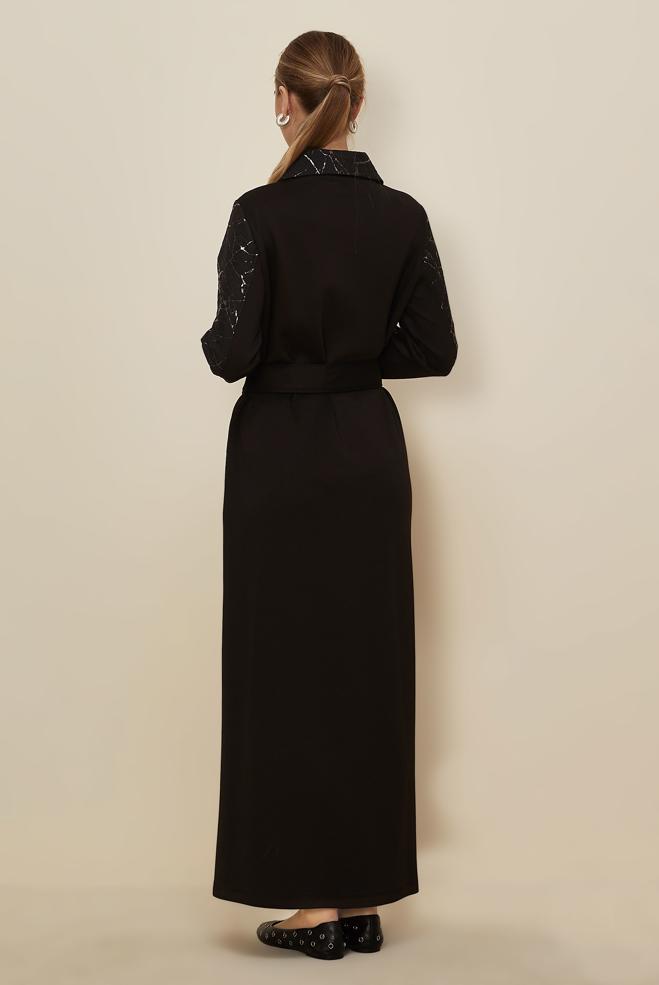 Tesettür giyim SİYAH KUŞAKLI EŞOFMAN ELBİSE 46002 - ALVİNA