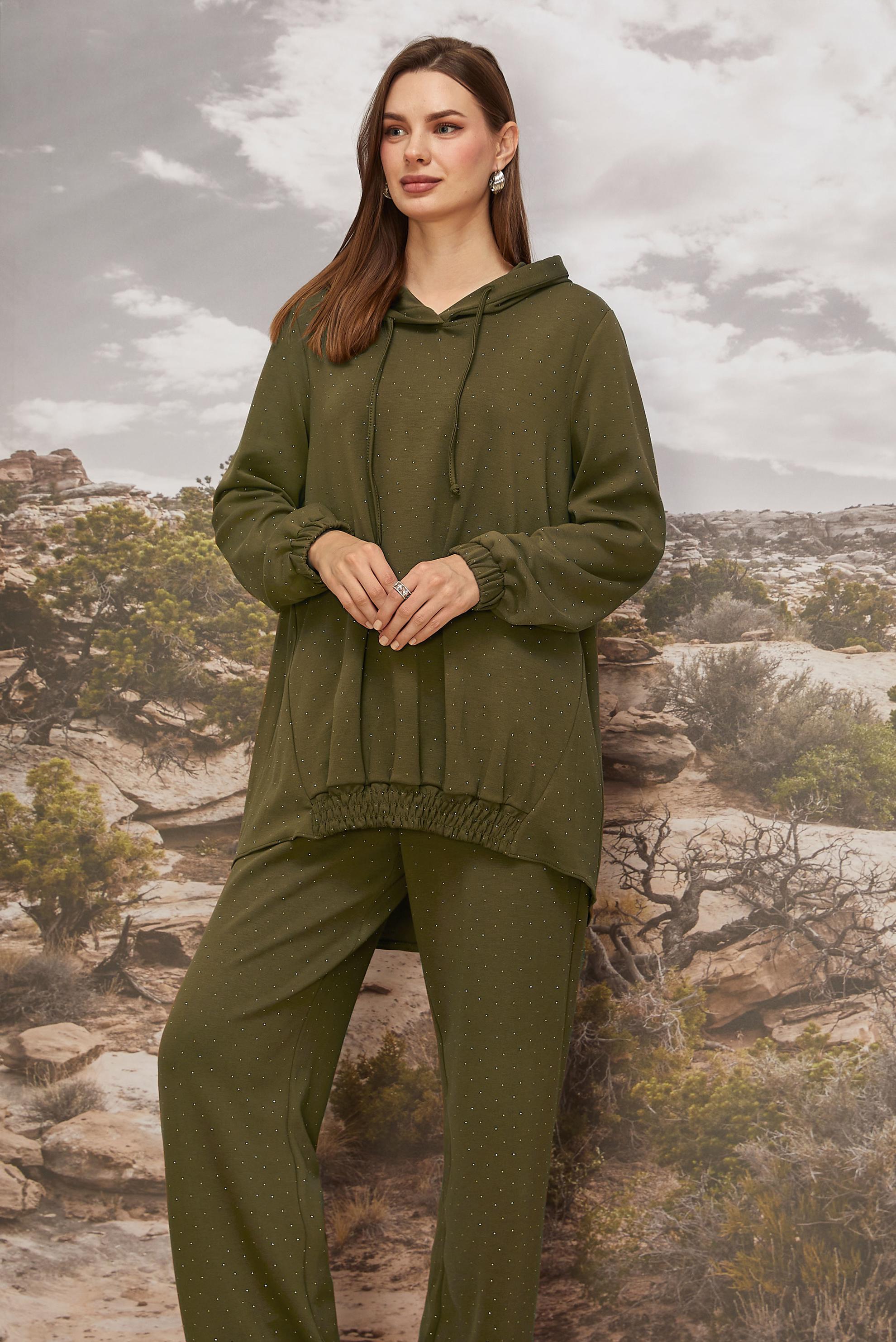 Tesettür giyim YEŞİL PANTOLONLU TAŞLI EŞOFMAN TAKIMI 46039