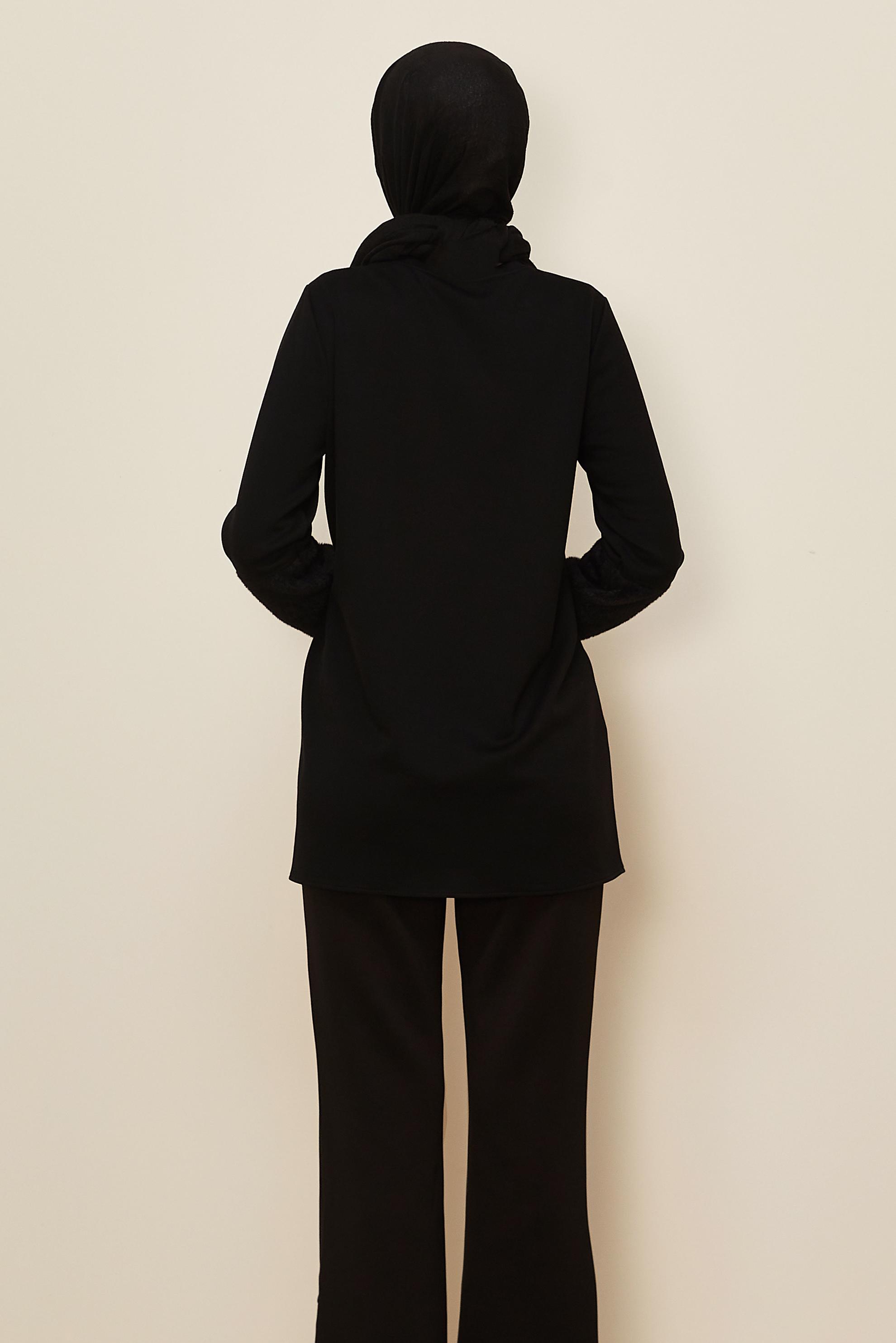 Tesettür giyim SİYAH KÜRK DETAYLI EŞOFMAN TUNİK 46057