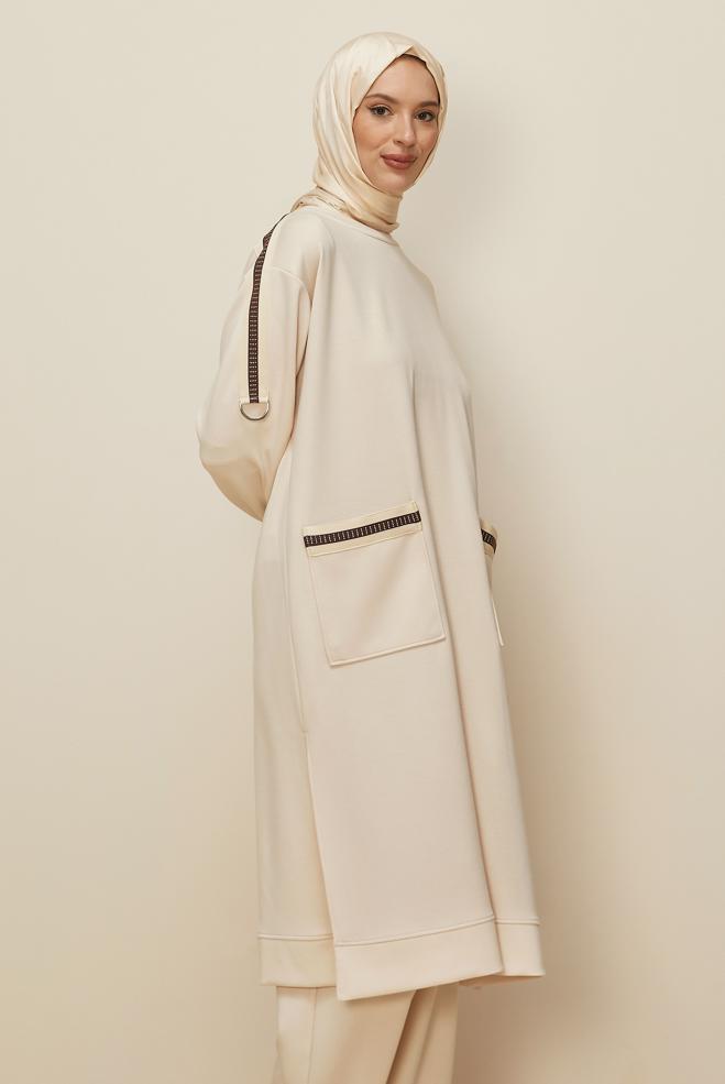 Tesettür giyim EKRU PANTOLONLU CEP DETAYLI EŞOFMAN TAKIMI 46069 - ALVİNA