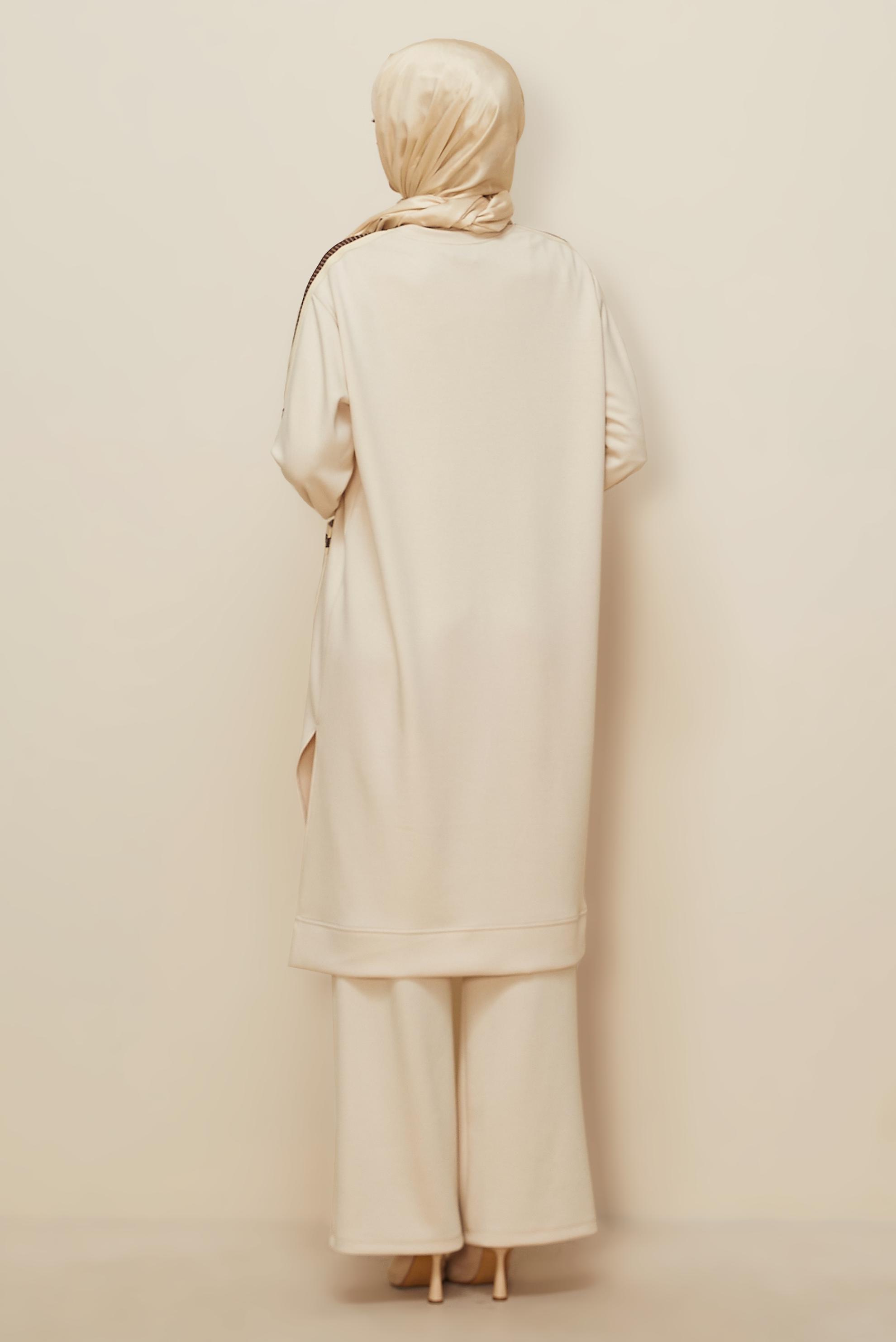 Tesettür giyim EKRU PANTOLONLU CEP DETAYLI EŞOFMAN TAKIMI 46069