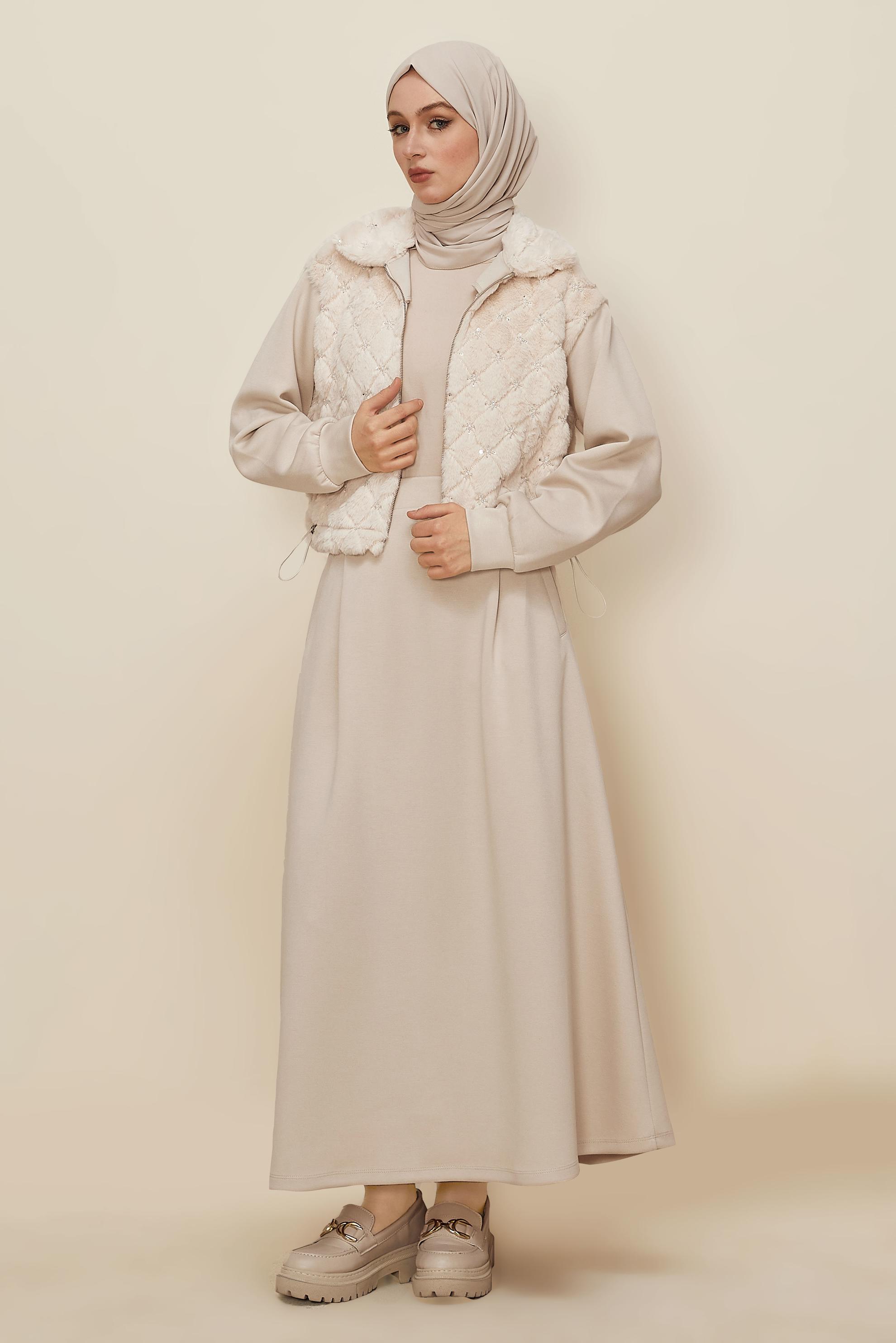 Tesettür giyim BEJ ETEKLİ EŞOFMAN TAKIMI 46071