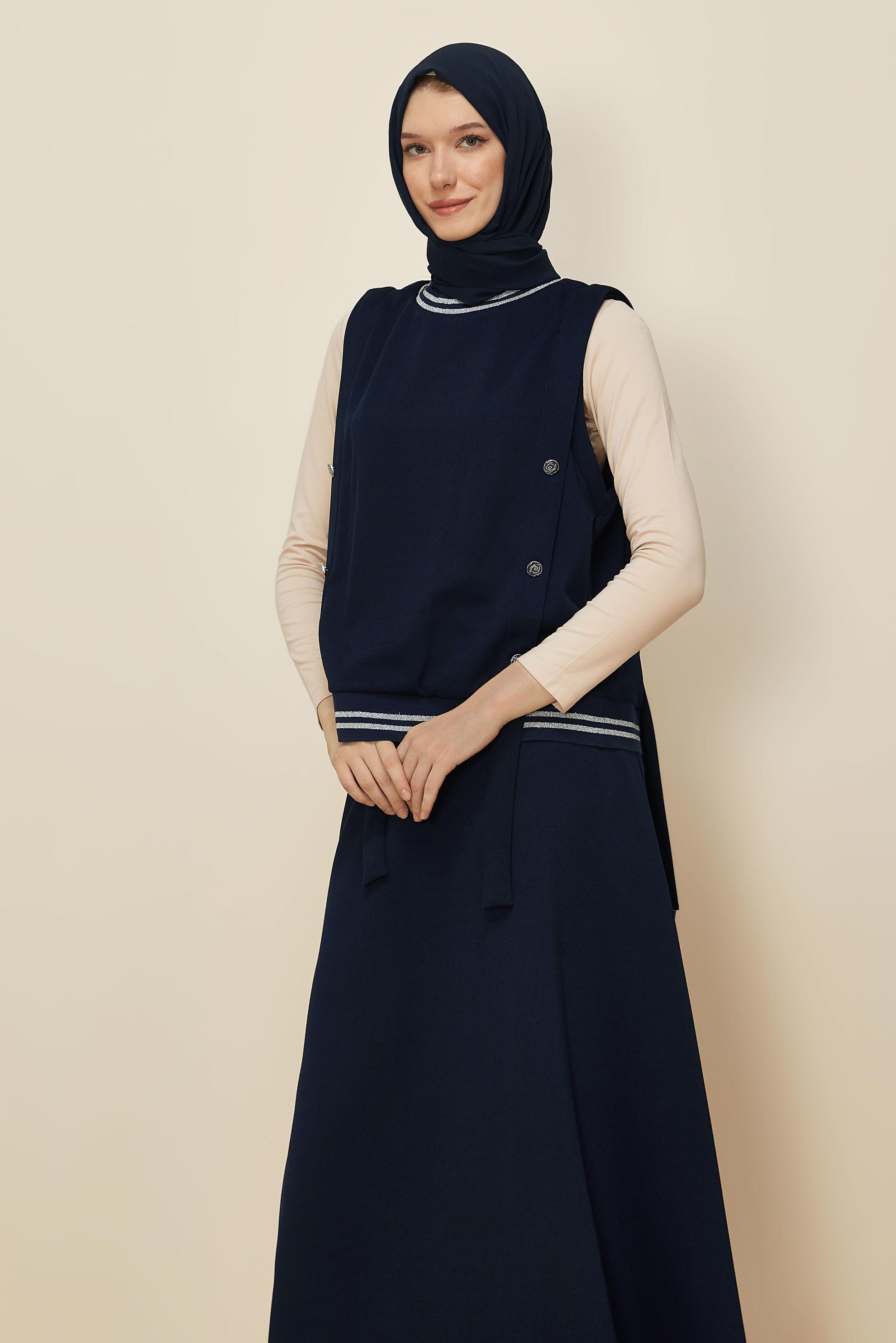 Tesettür giyim LACİVERT ETEKLİ EŞOFMAN TAKIMI 46193