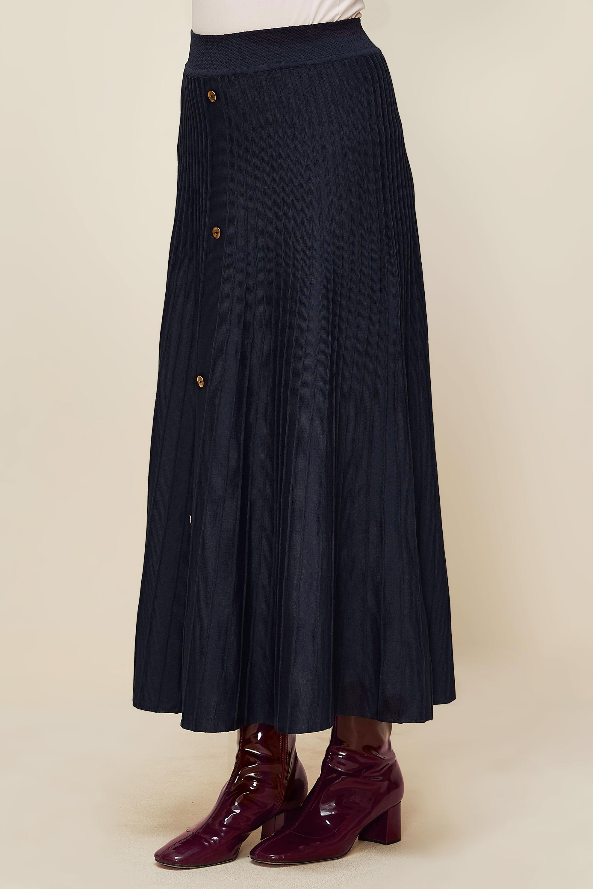 Vêtements hijab BLEU MARINE JUPE EN TRICOT DÉTAILLÉE DE BOUTONS 60700