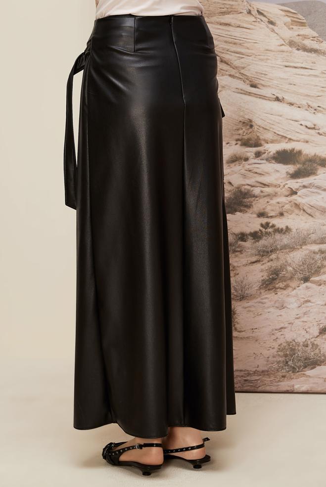 Hijab clothing BLACK FAUX-LEATHER SKIRT 60709 - ALVİNA