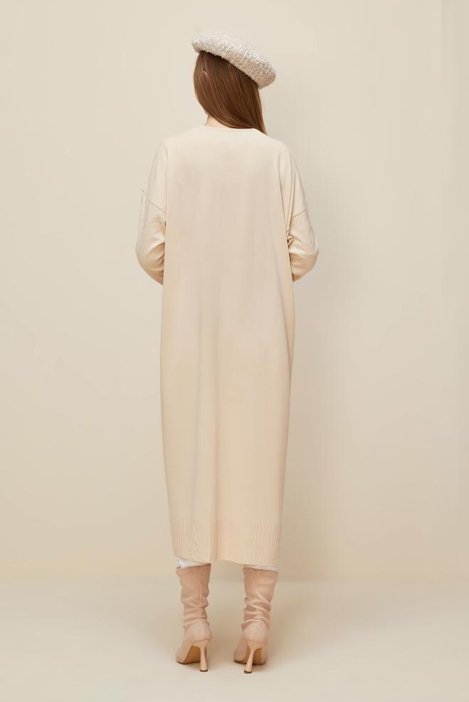 Tesettür giyim BEJ DÜĞMELİ TRİKO HIRKA 45893 - ALVİNA