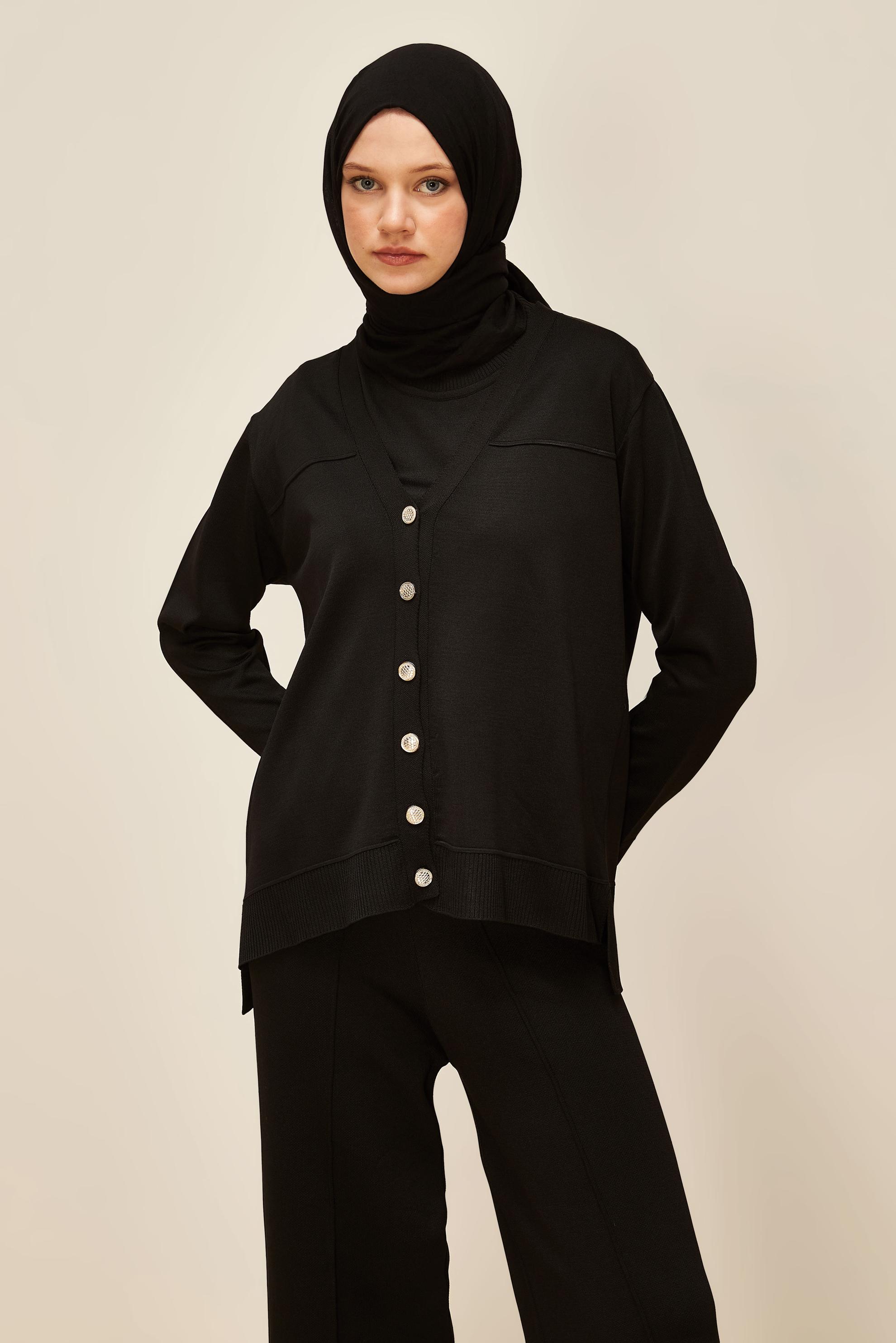 Tesettür giyim SİYAH DÜĞMELİ TRİKO HIRKA 45895