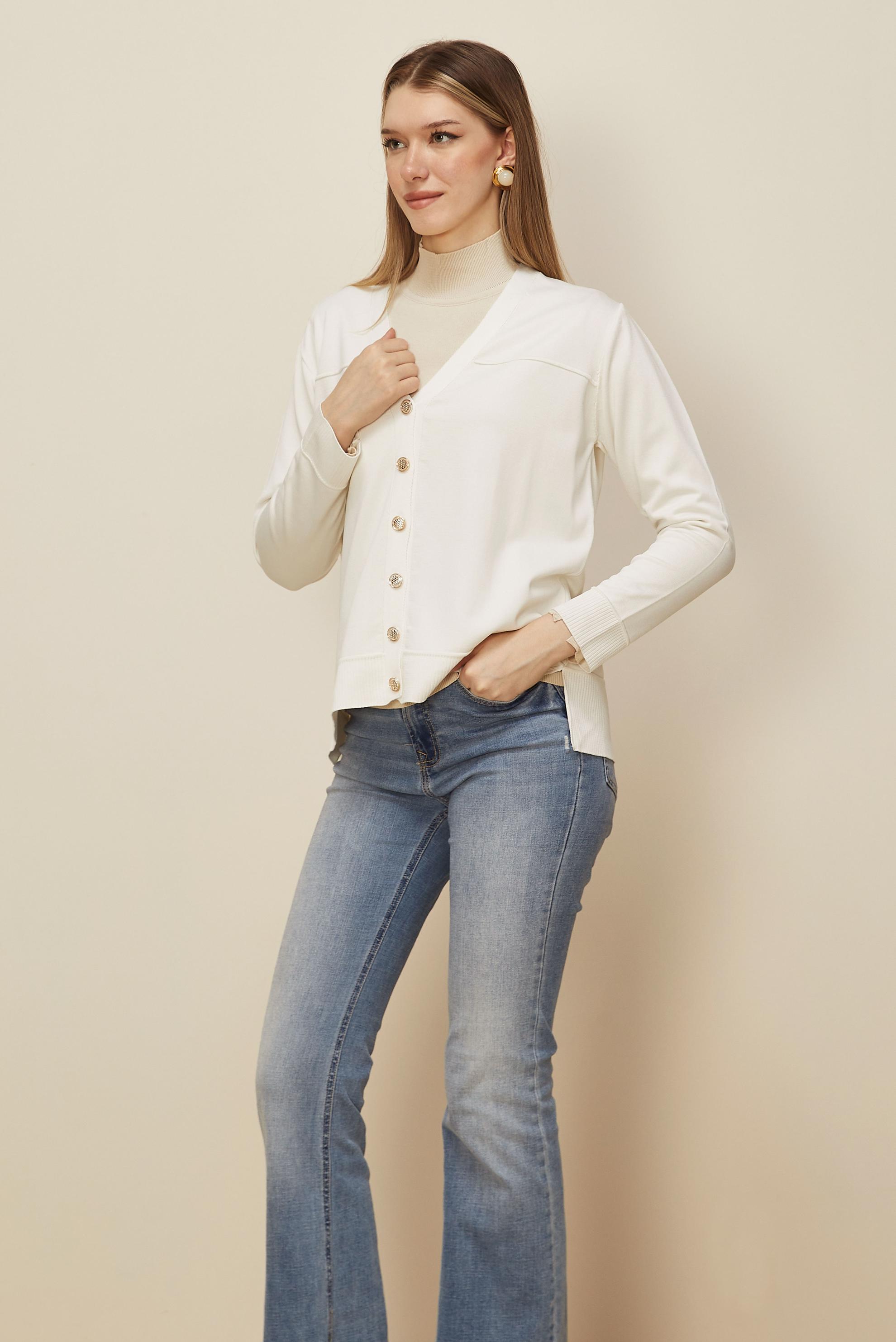 Tesettür giyim BEYAZ DÜĞMELİ TRİKO HIRKA 45895