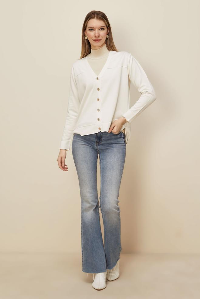 Tesettür giyim BEYAZ DÜĞMELİ TRİKO HIRKA 45895 - ALVİNA