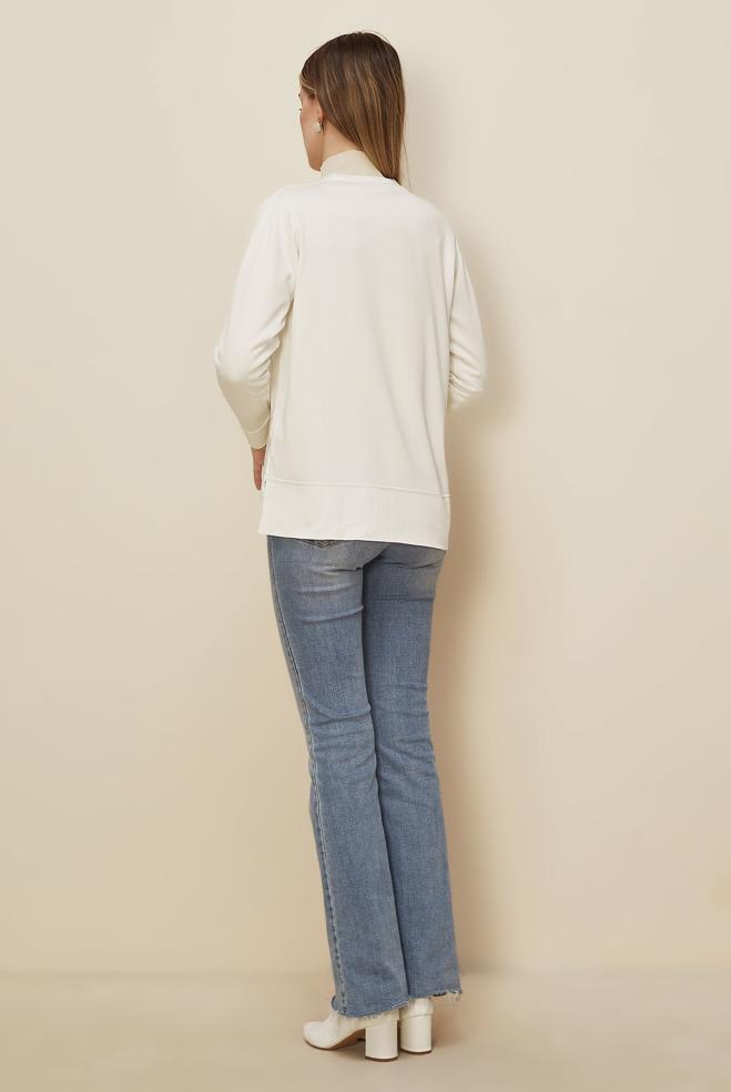 Tesettür giyim BEYAZ DÜĞMELİ TRİKO HIRKA 45895 - ALVİNA