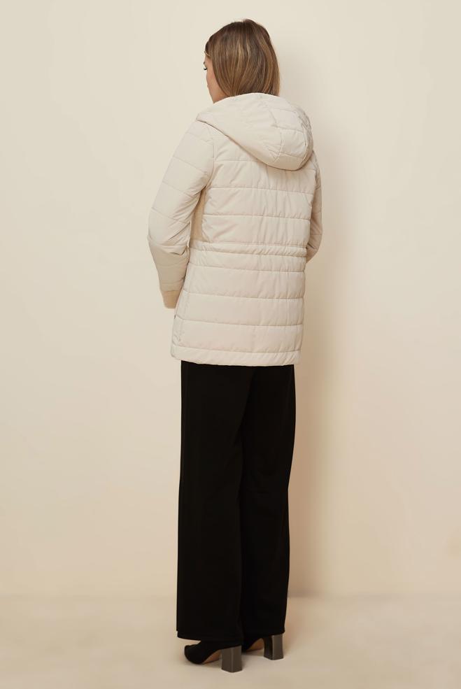 Tesettür giyim BEJ KAPÜŞONLU KÜRK DETAYLI KAPİTONE KABAN 90606 - ALVİNA