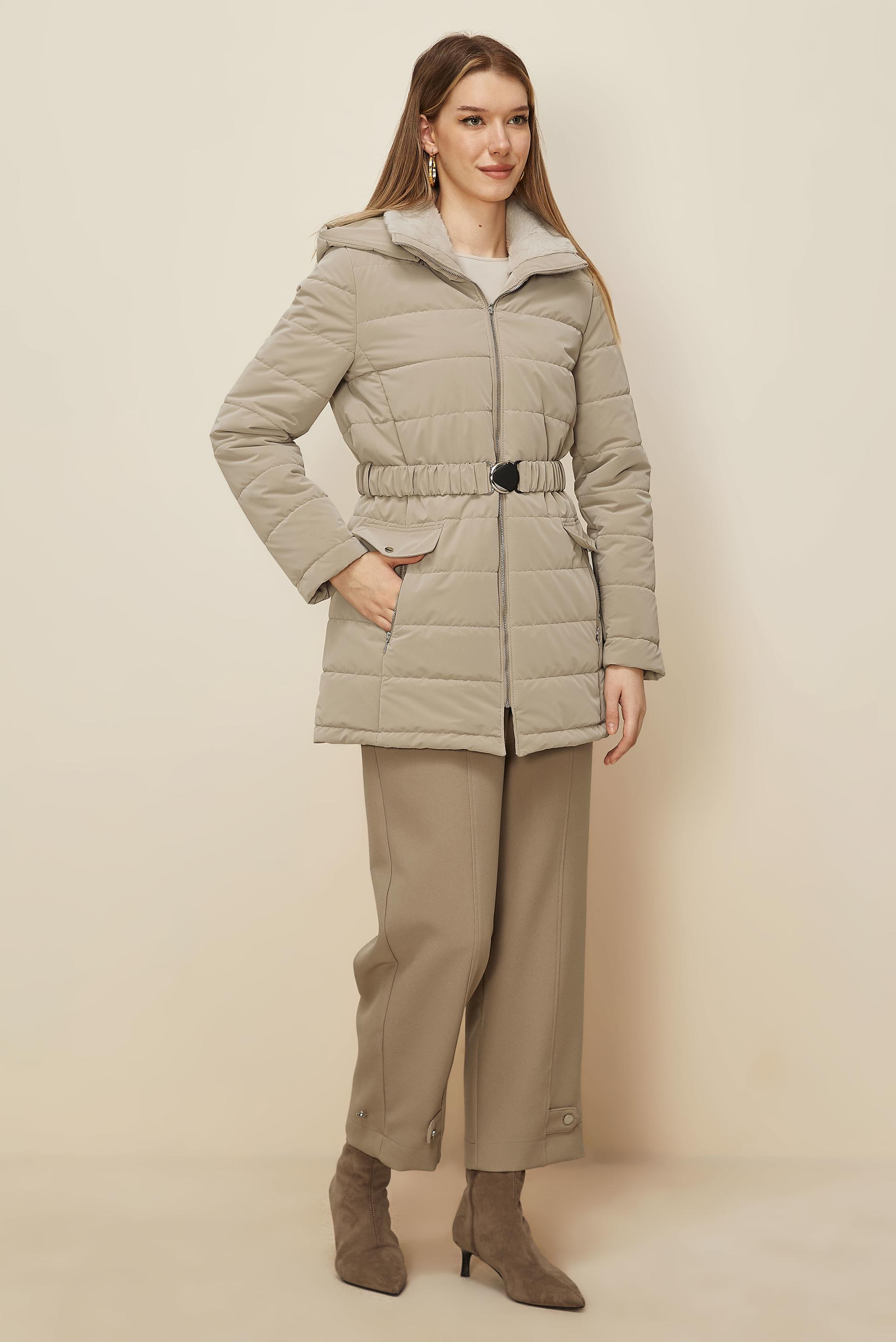 Hijab clothing BEIGE BELTED QUILTED COAT 90608