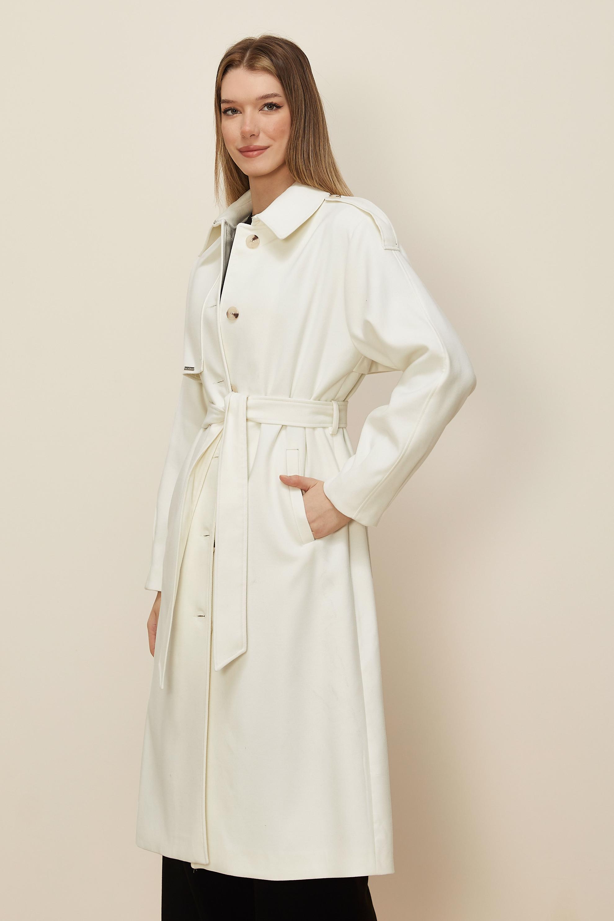 Tesettür giyim BEYAZ KAŞE KABAN 90637