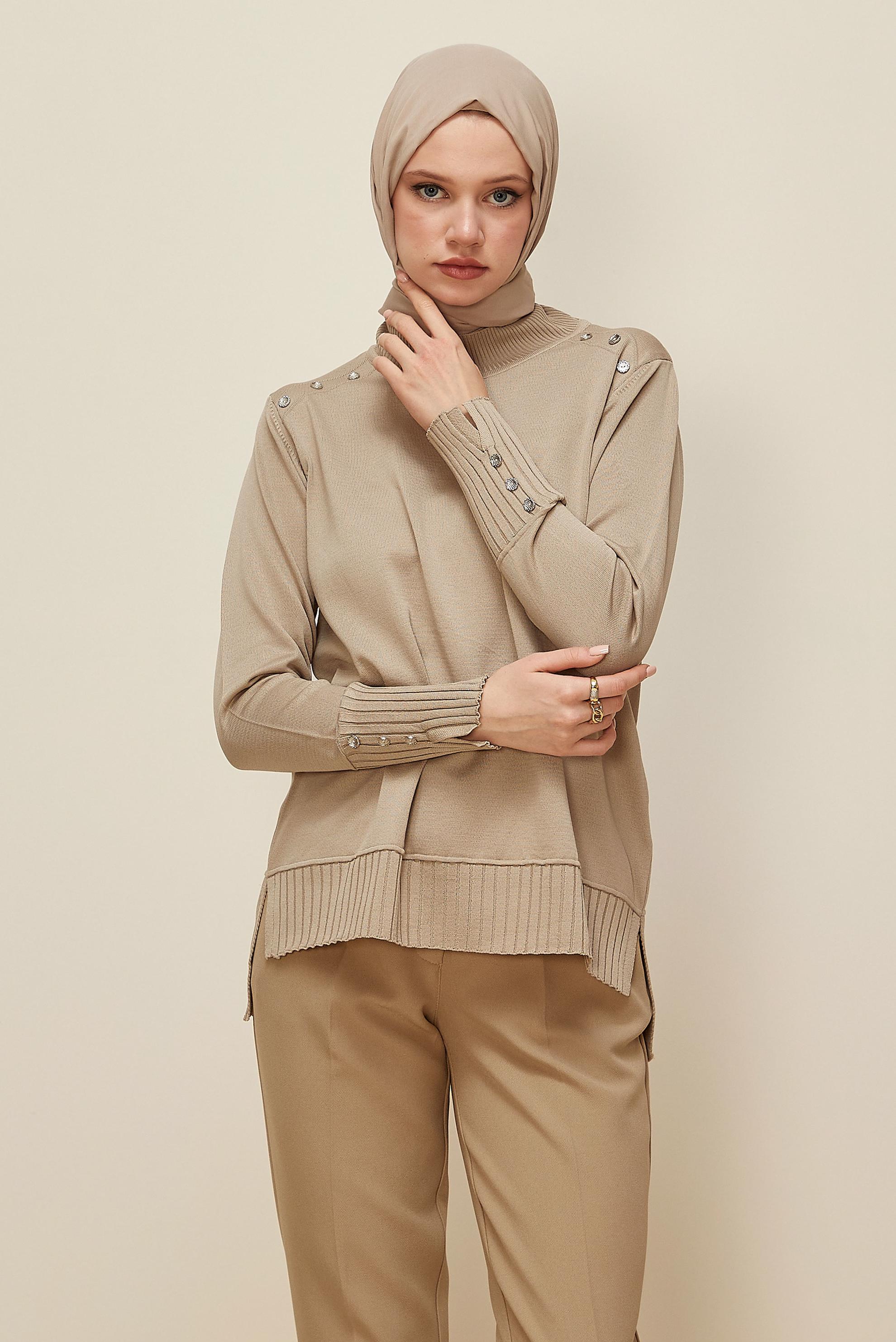 Tesettür giyim BEJ DÜĞME DETAYLI TRİKO KAZAK 45879