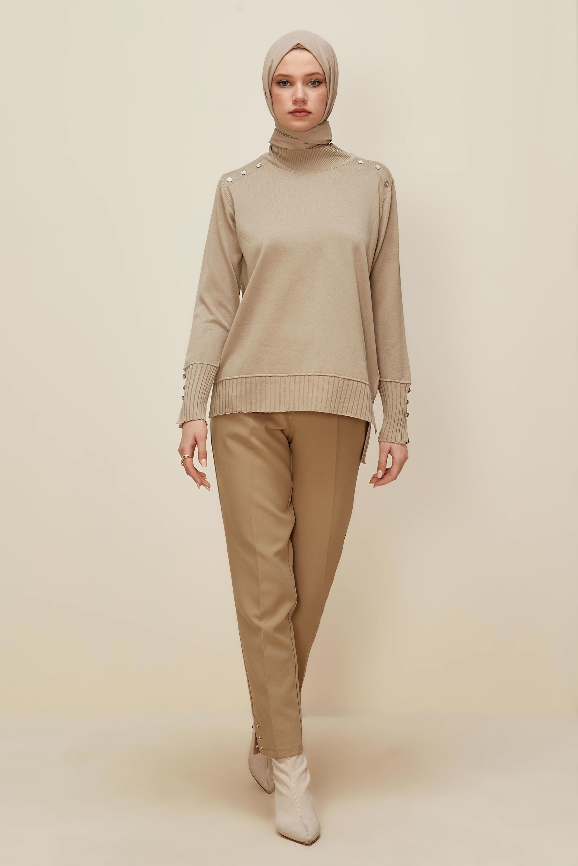 Tesettür giyim BEJ DÜĞME DETAYLI TRİKO KAZAK 45879