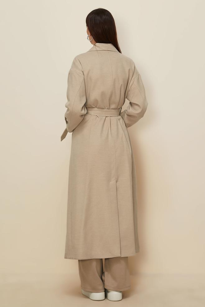 Tesettür giyim BEJ KEMERLİ KAŞE MANTO 90605 - ALVİNA