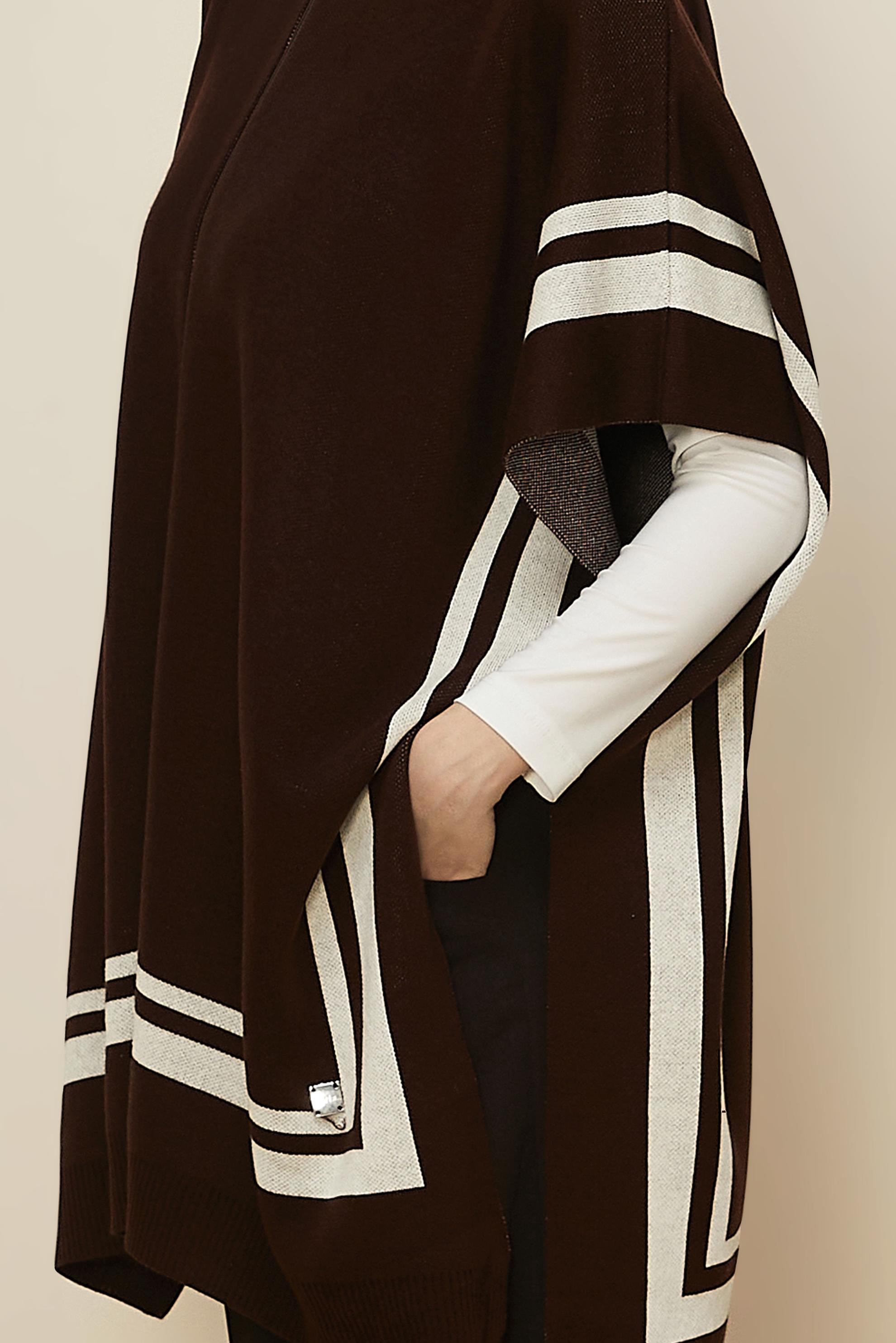 Vêtements hijab BRUN PONCHO EN MAILLE ZIPPÉE 45897