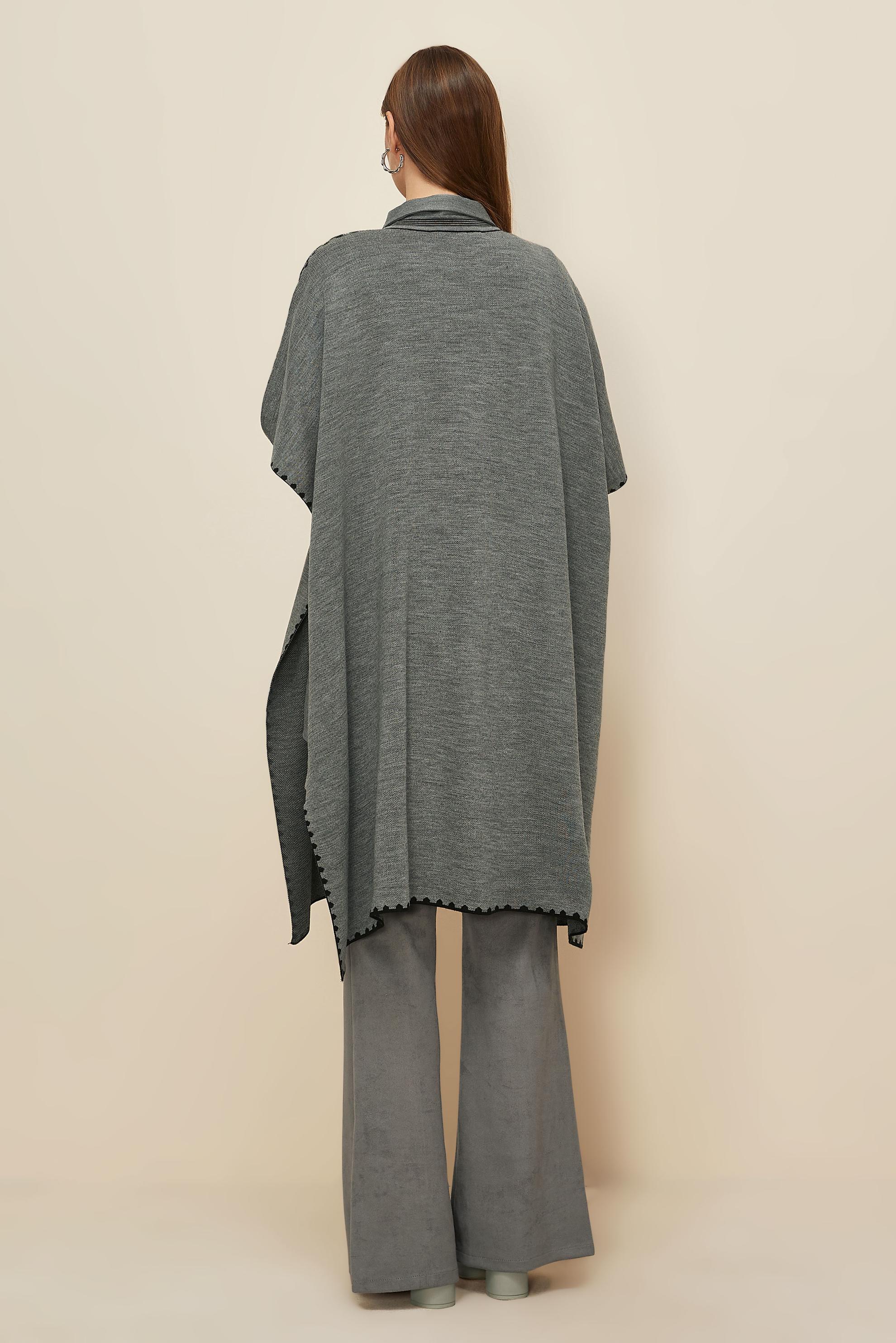 Tesettür giyim GRİ TRİKO PANÇO 45899