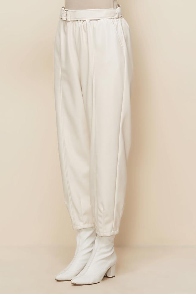 Hijab clothing WHITE FAUX LEATHER PANTS 70927 - ALVİNA