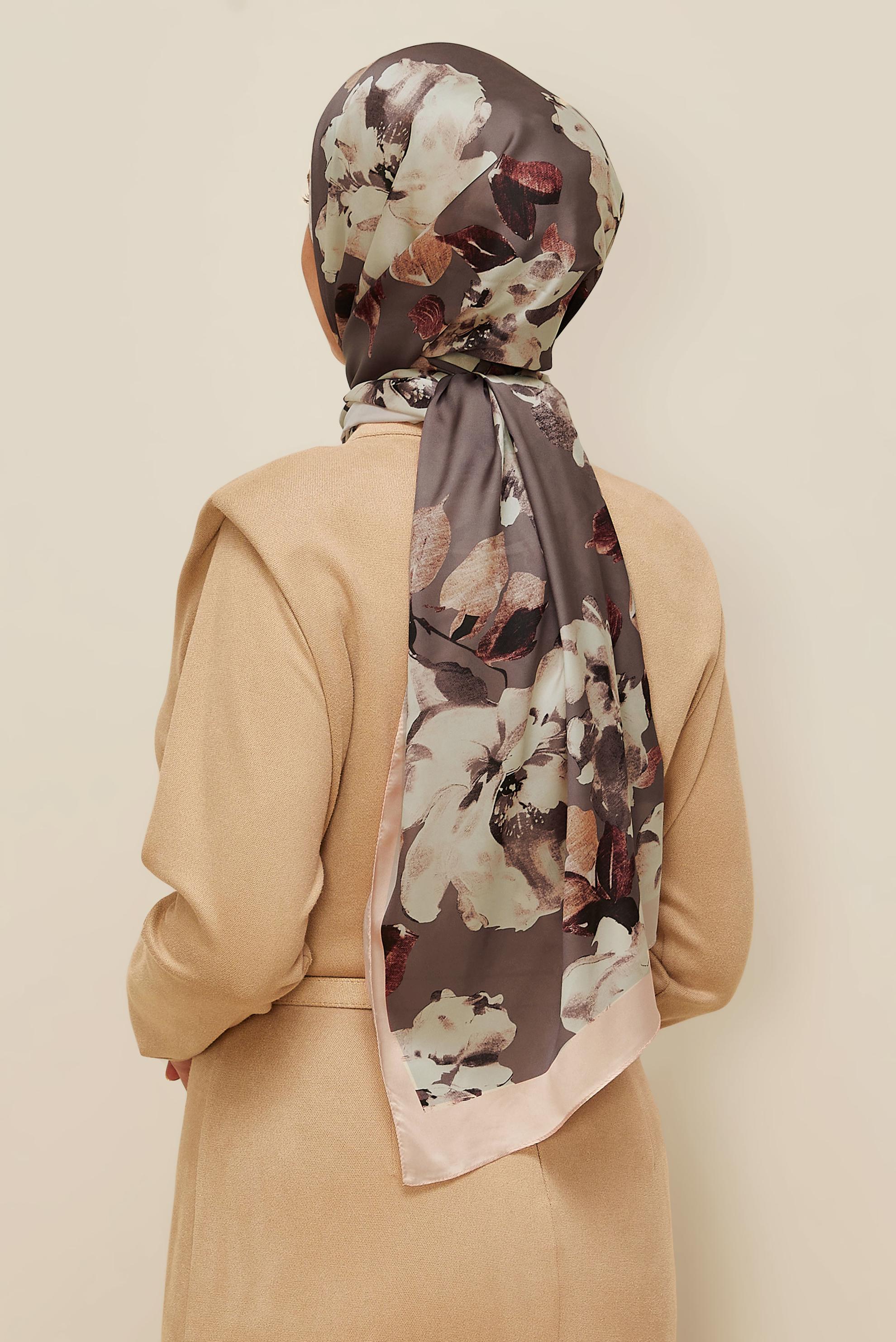 Vêtements hijab ROSE CHÂLE À MOTIFS FLEURS ALVINA 8601