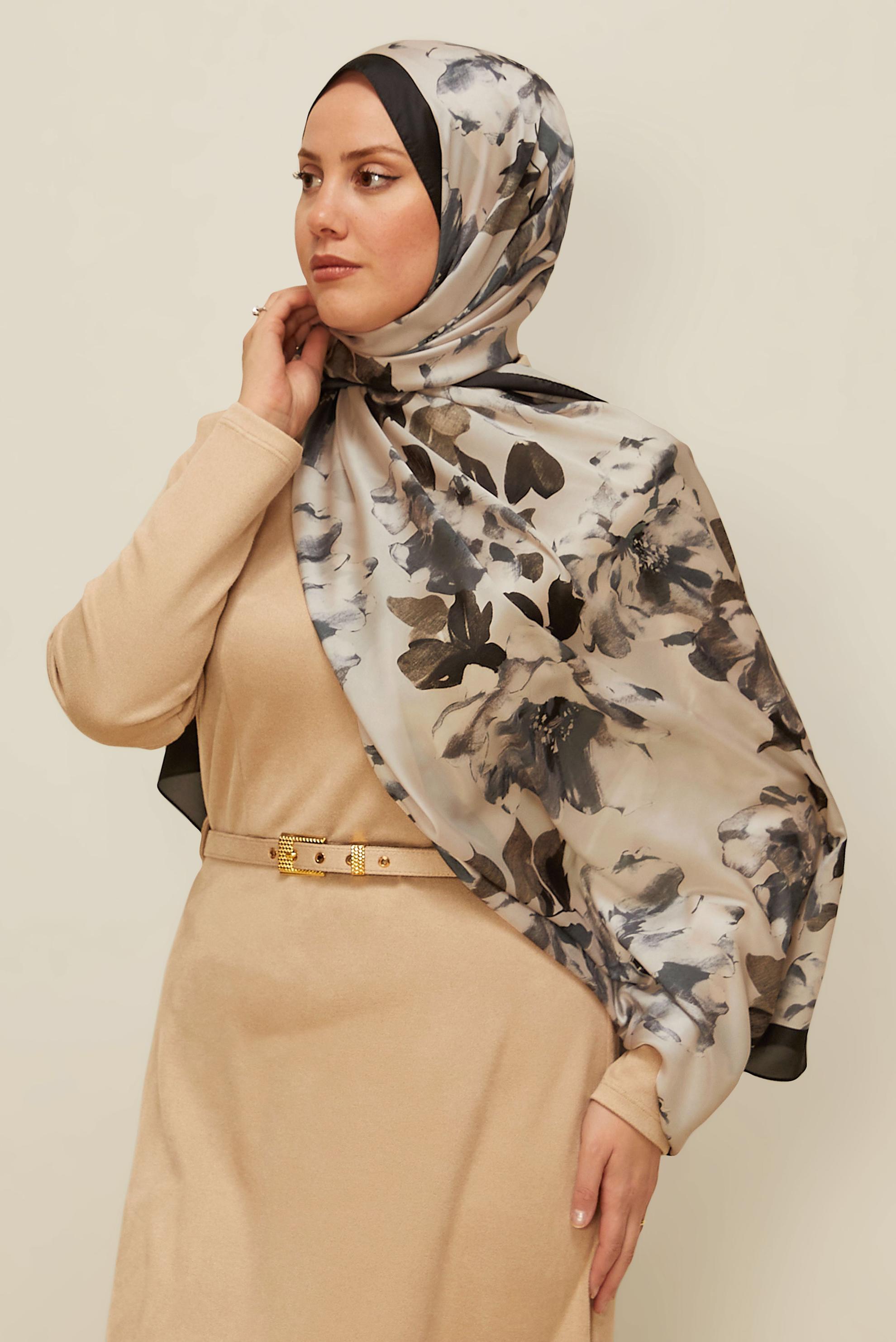 Tesettür giyim EKRU ALVİNA ÇİÇEK DESENLİ ŞAL 8601