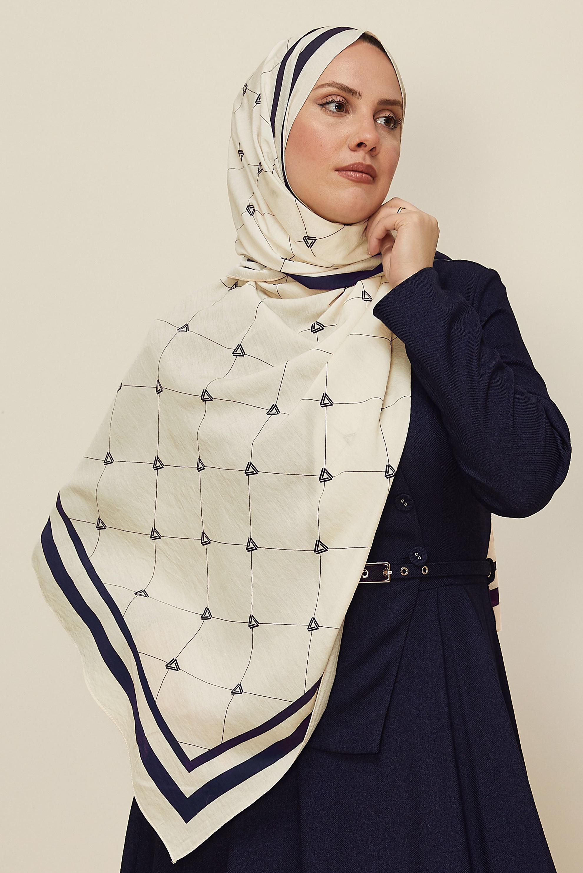 Vêtements hijab ÉCRUE CHÂLE ALVINA EN VISCOSE 8608