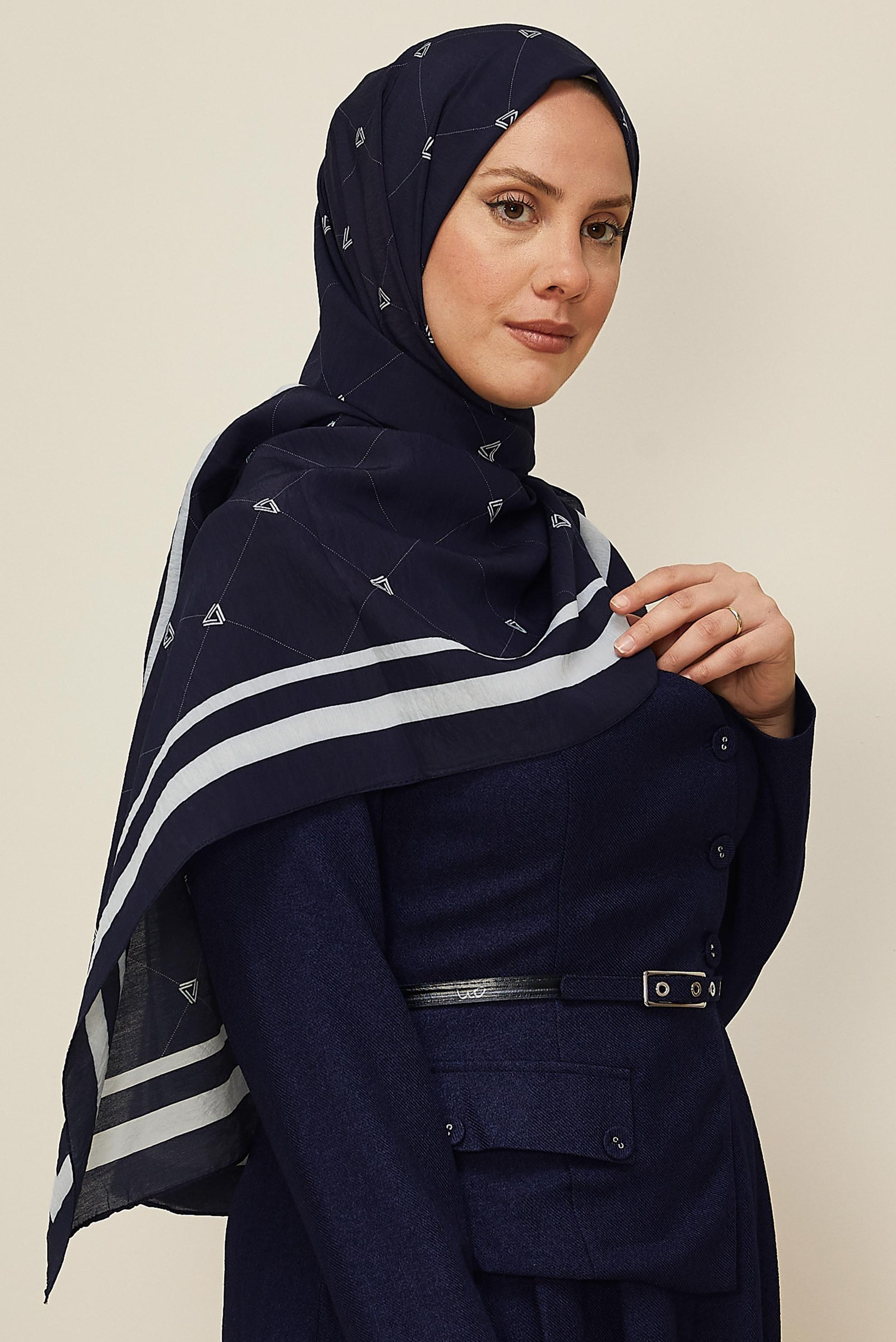 Hijab clothing NAVY BLUE ALVINA VISCOSE SHAWL 8608