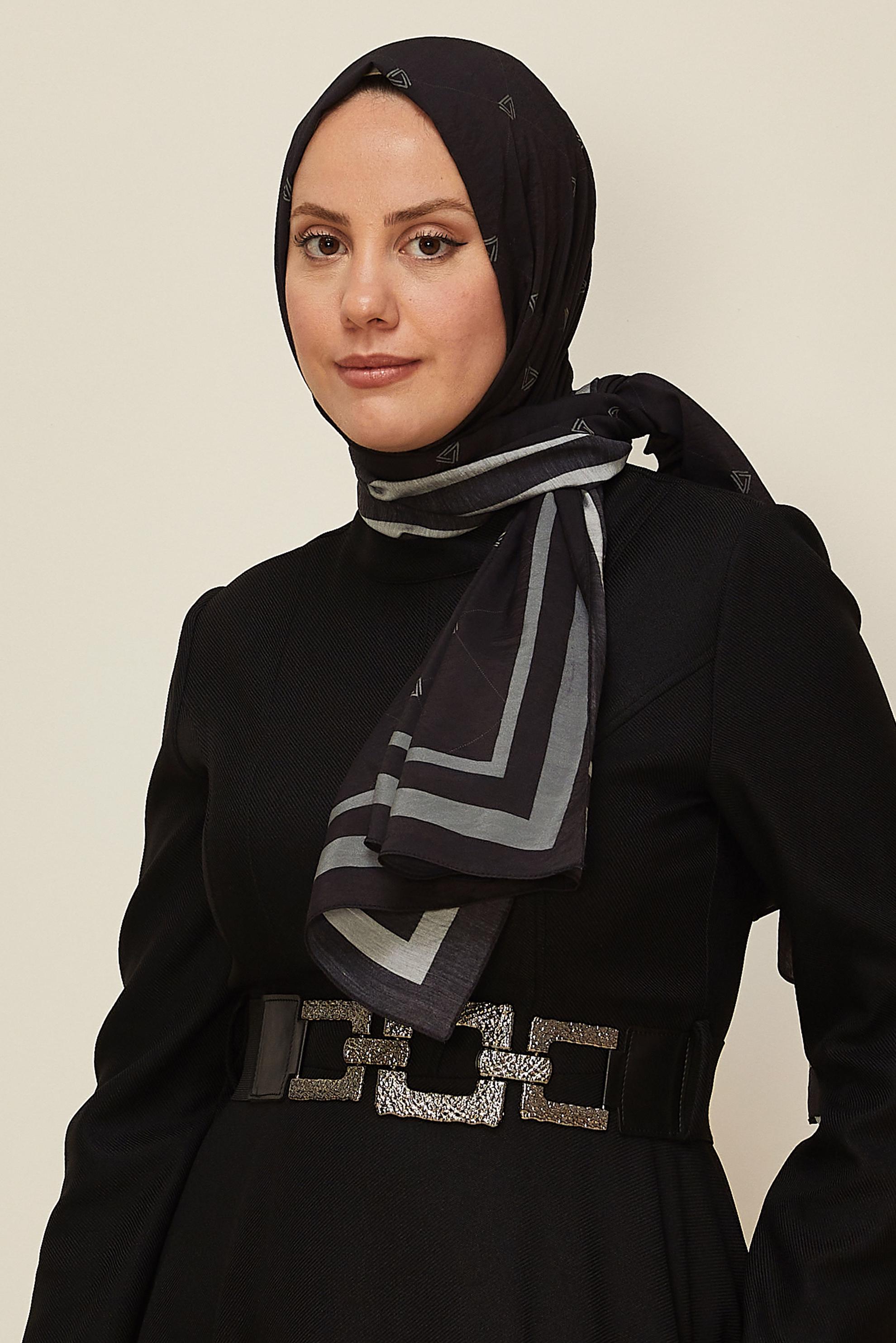 Hijab clothing BLACK ALVINA VISCOSE SHAWL 8608