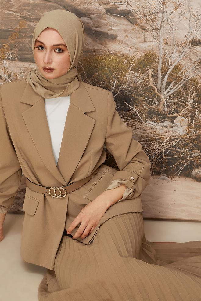 Tesettür giyim BEJ KEMERLİ ETEKLİ TAKIM 30542 - ALVİNA
