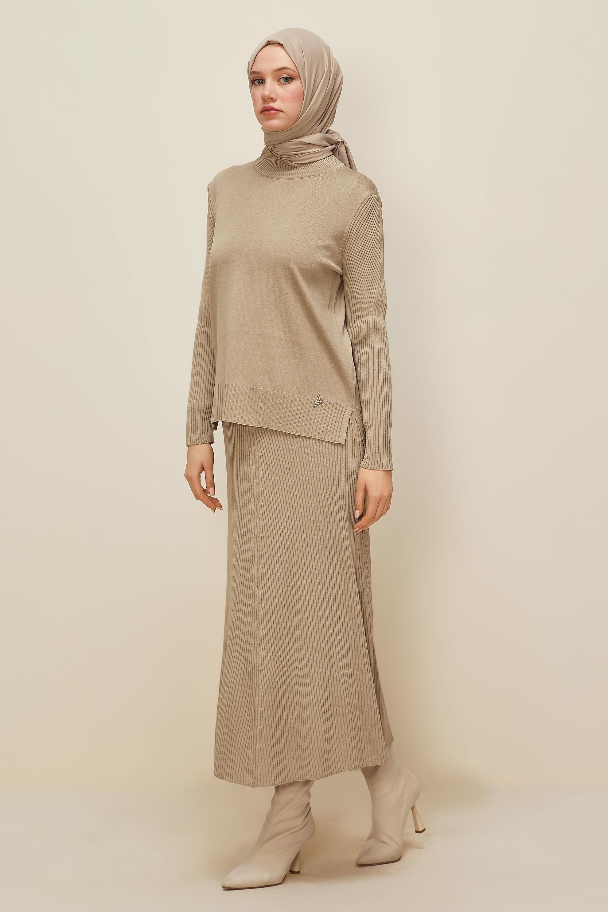 Hijab clothing BEIGE KNITWEAR TWO-PIECE SKIRT SUIT 45860