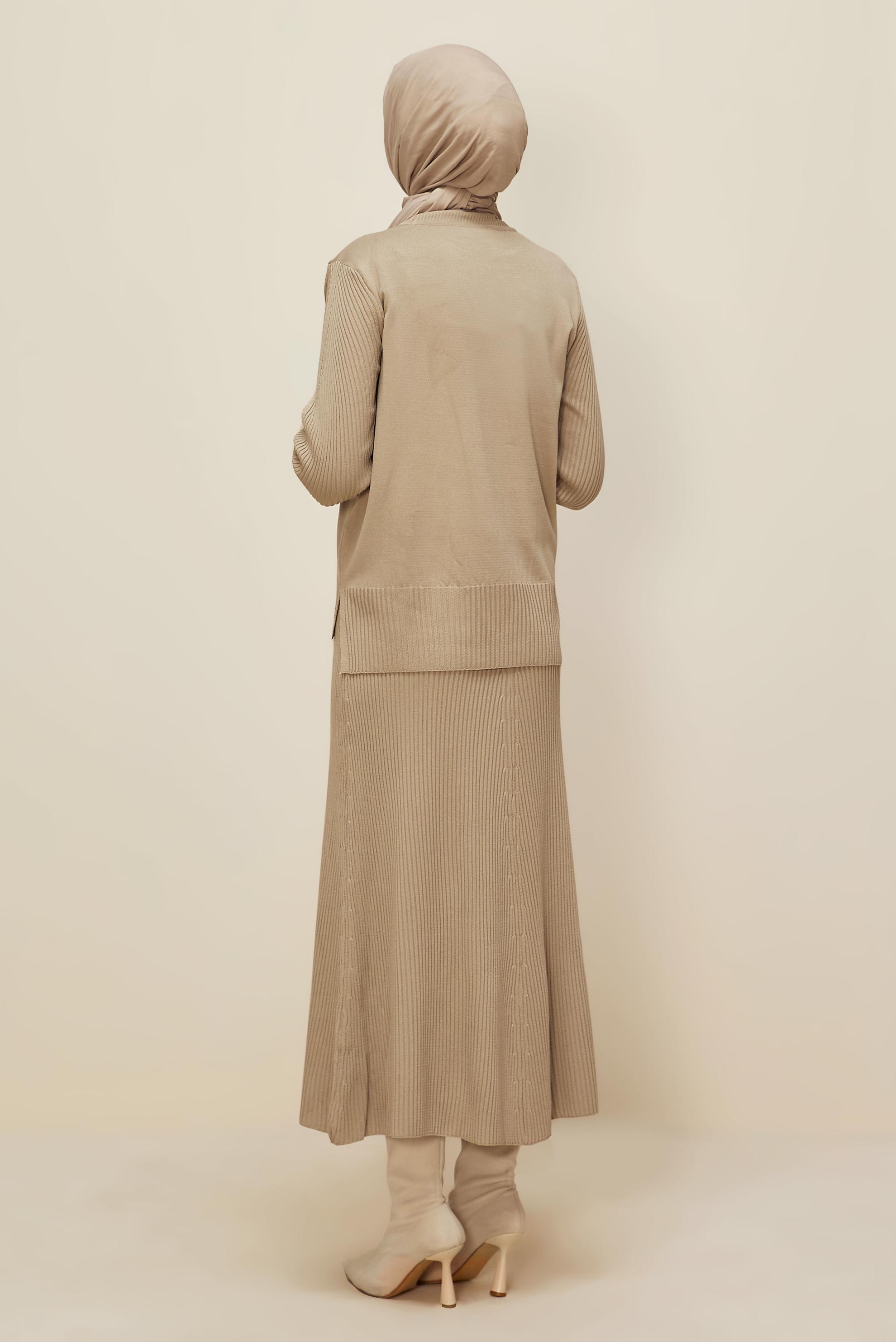 Hijab clothing BEIGE KNITWEAR TWO-PIECE SKIRT SUIT 45860