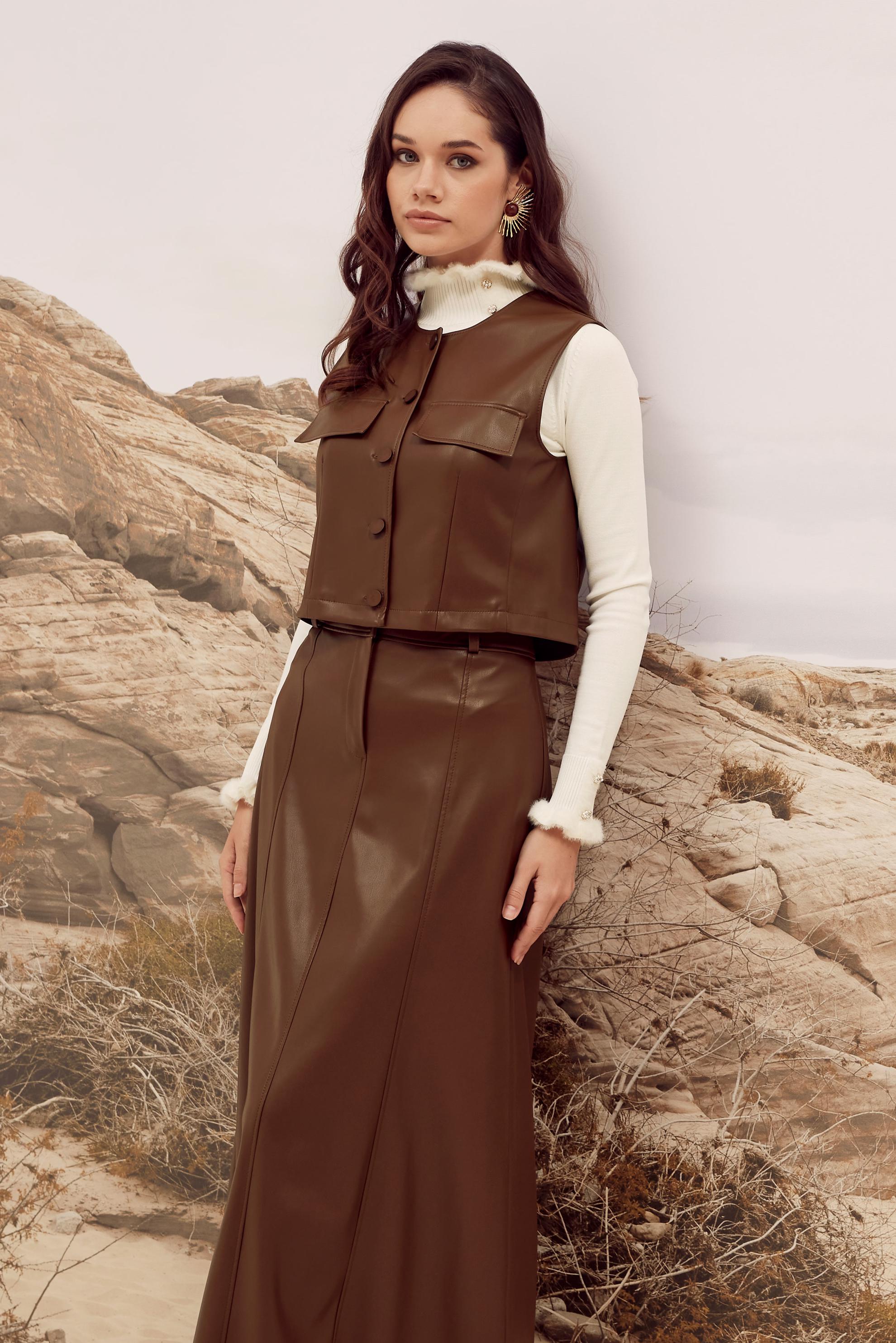 Vêtements hijab TABA ENSEMBLE JUPE DEUX PIÈCES EN SIMILICUIR 46033