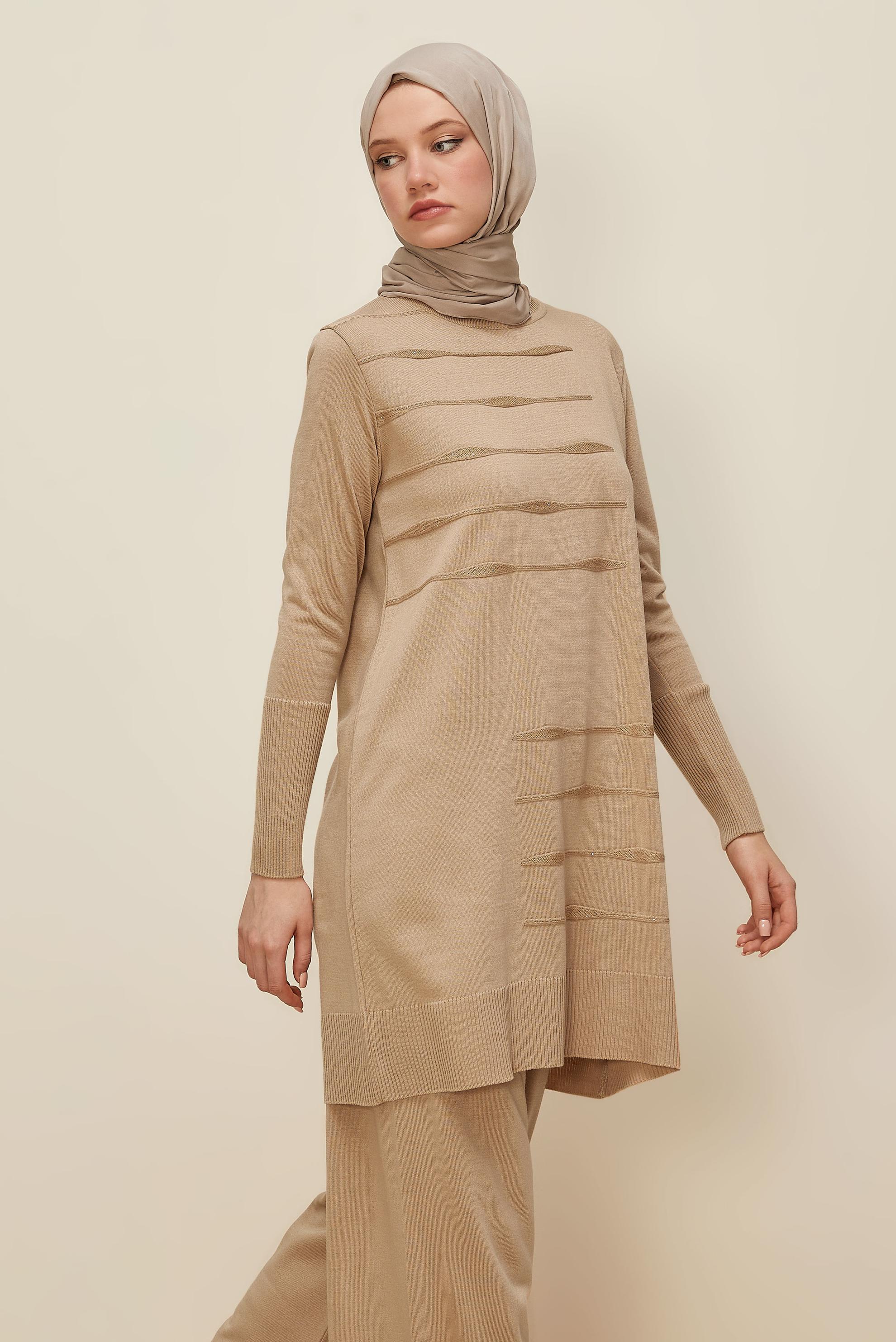 Tesettür giyim BEJ PANTOLONLU TRİKO TAKIM 45824