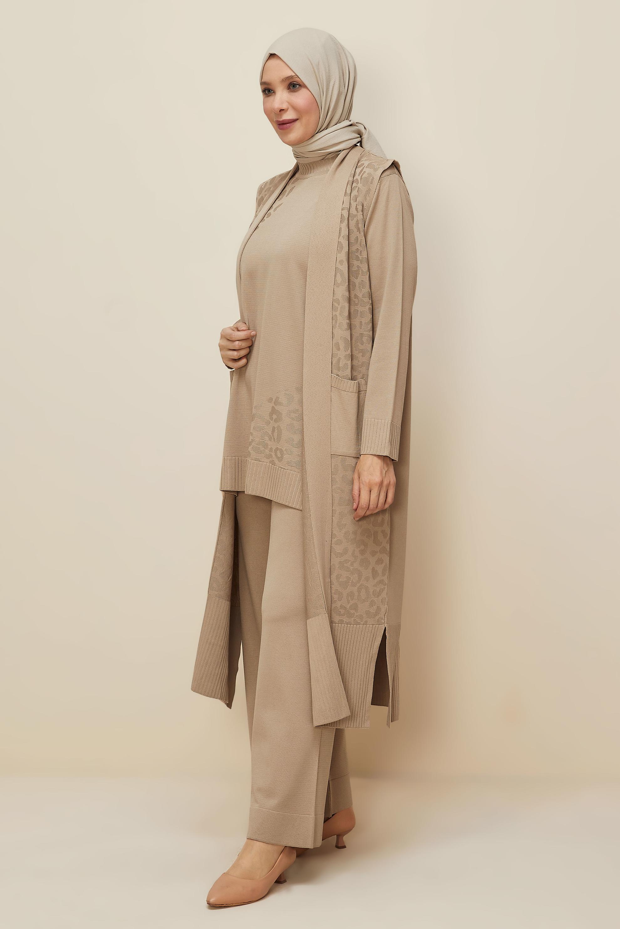 Vêtements hijab BEIGE ENSEMBLE PANTALON EN TRICOT TROIS PIÈCES 45869